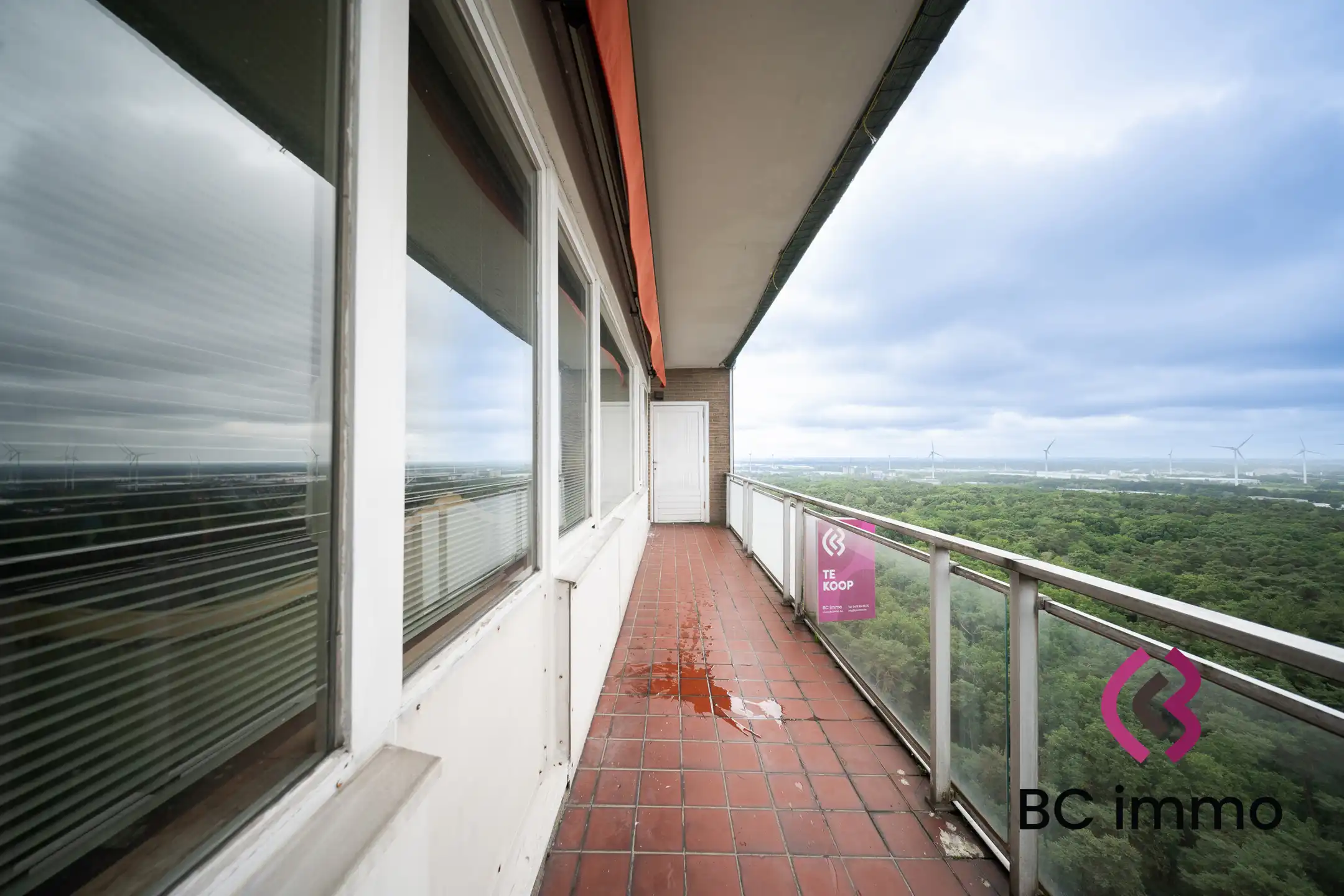 2 slaapkamer appartement met panoramisch uitzicht op toplocatie foto 11