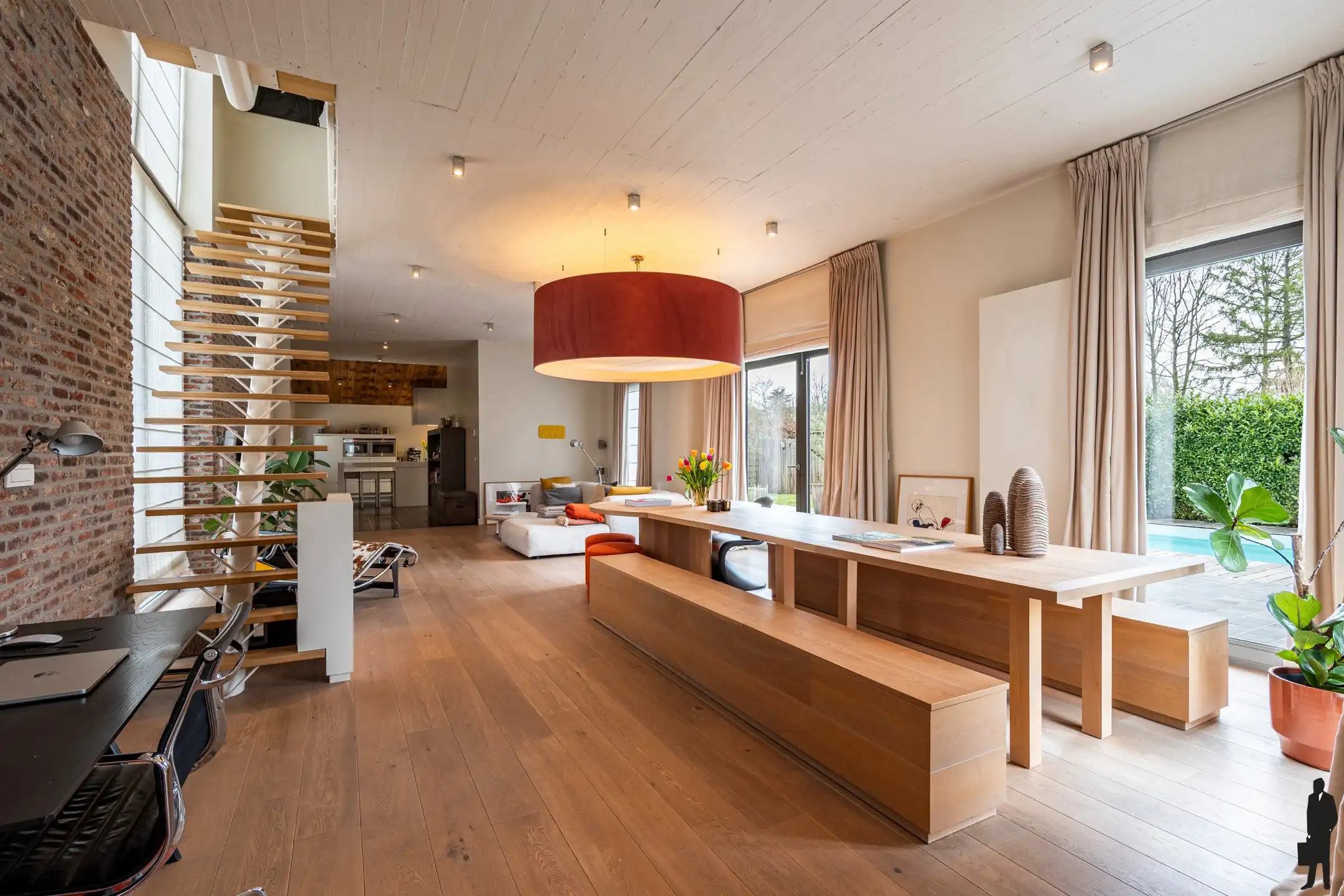 Unieke villa met zwembad, 4 slpk en zuidgerichte tuin foto 5