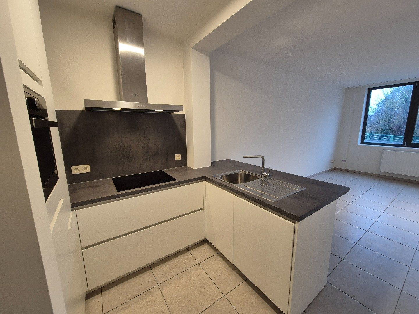 Appartement op de 1ste verdieping – Topligging vlak bij het centrum foto 5