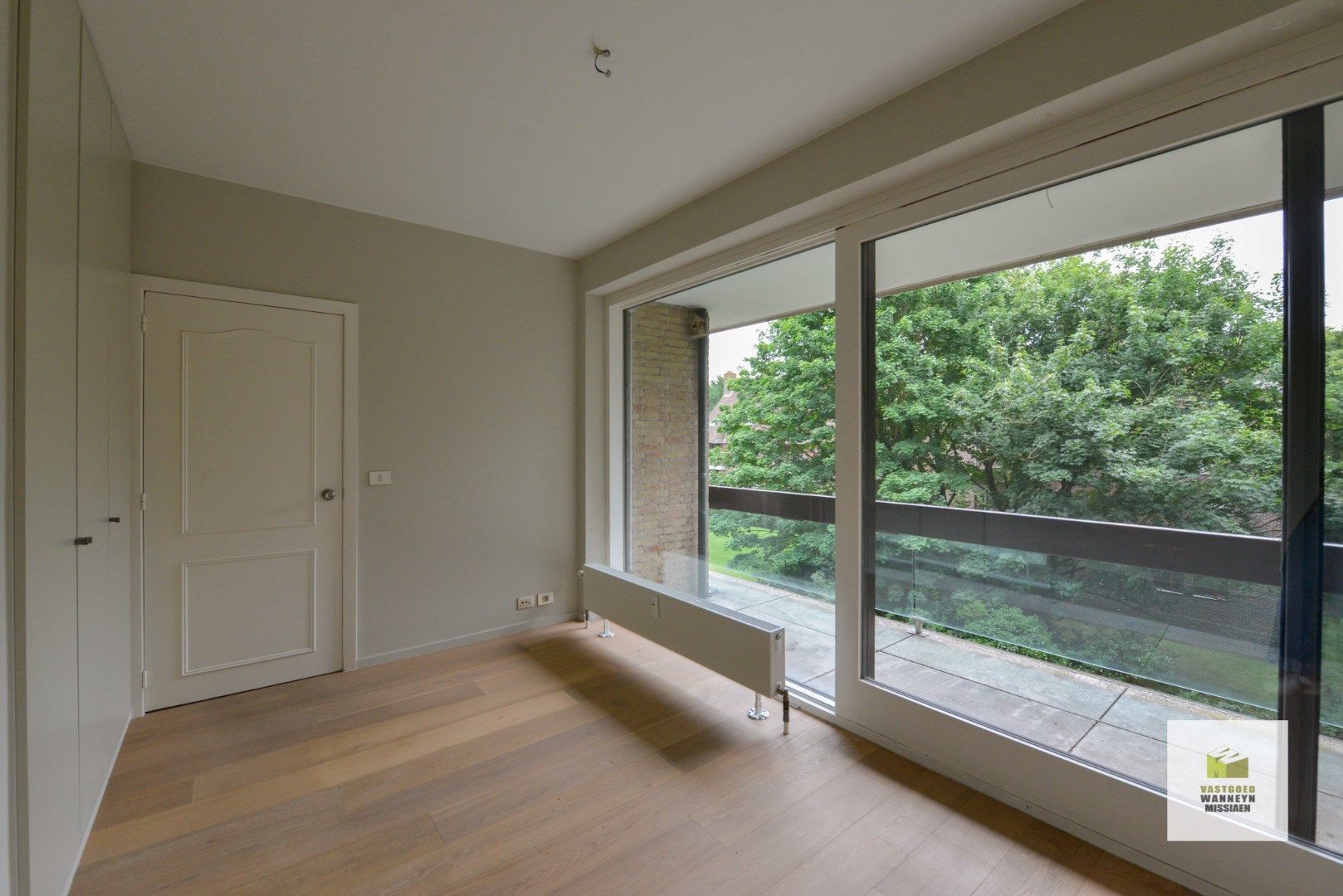 Gerenoveerd 3slpk appartement met 3 terrassen en ondergrondse staanplaats te centrum Brugge foto 29