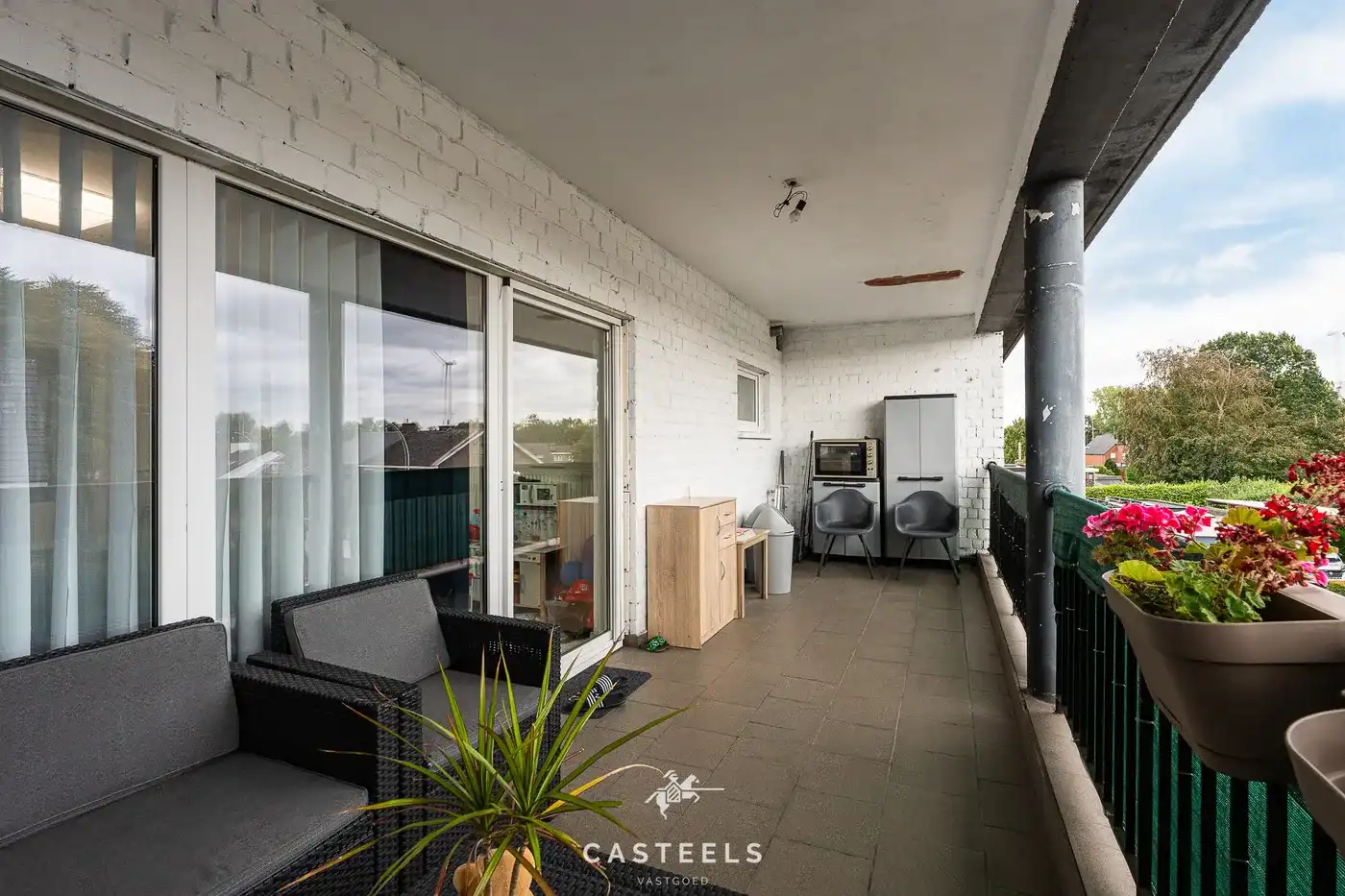 Gerenoveerd duplexappartement met groot terras, garage en 2 slaapkamers in Zelzate foto 10