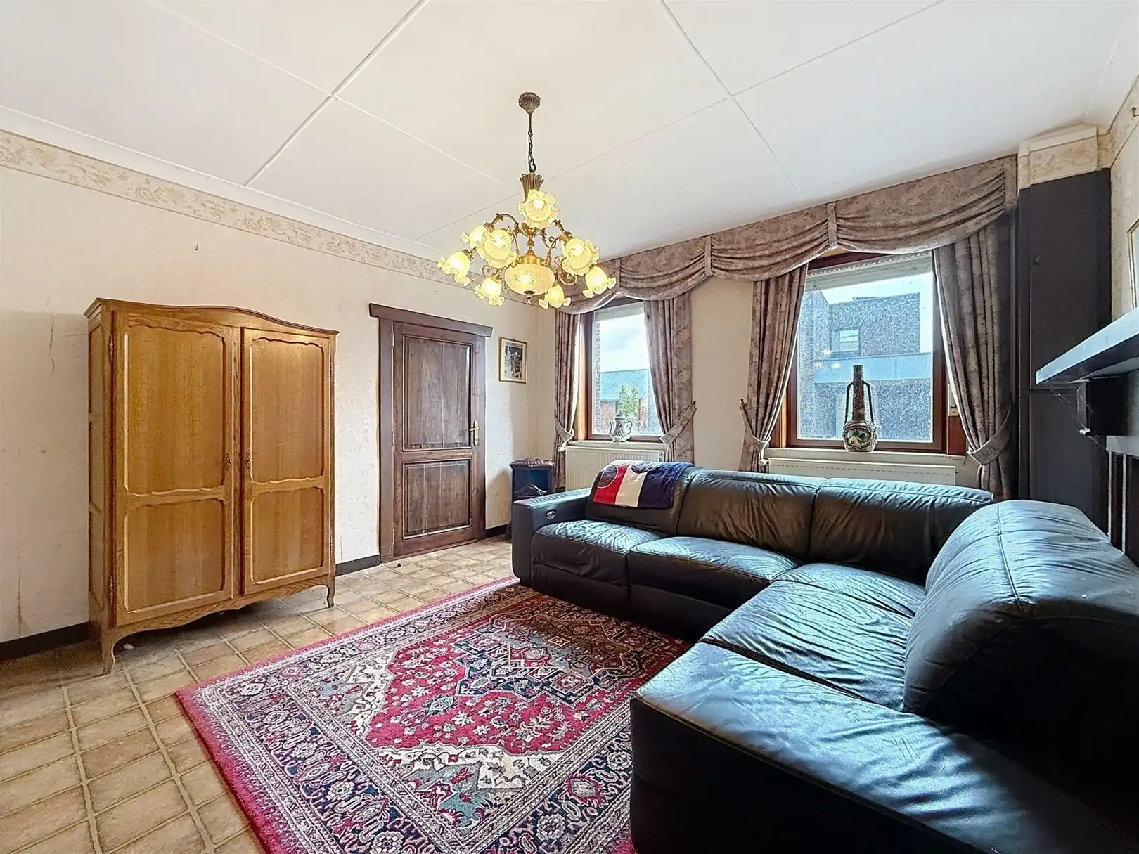 Te renoveren woning met bijgebouwen, tuin, 7a 91ca foto 11