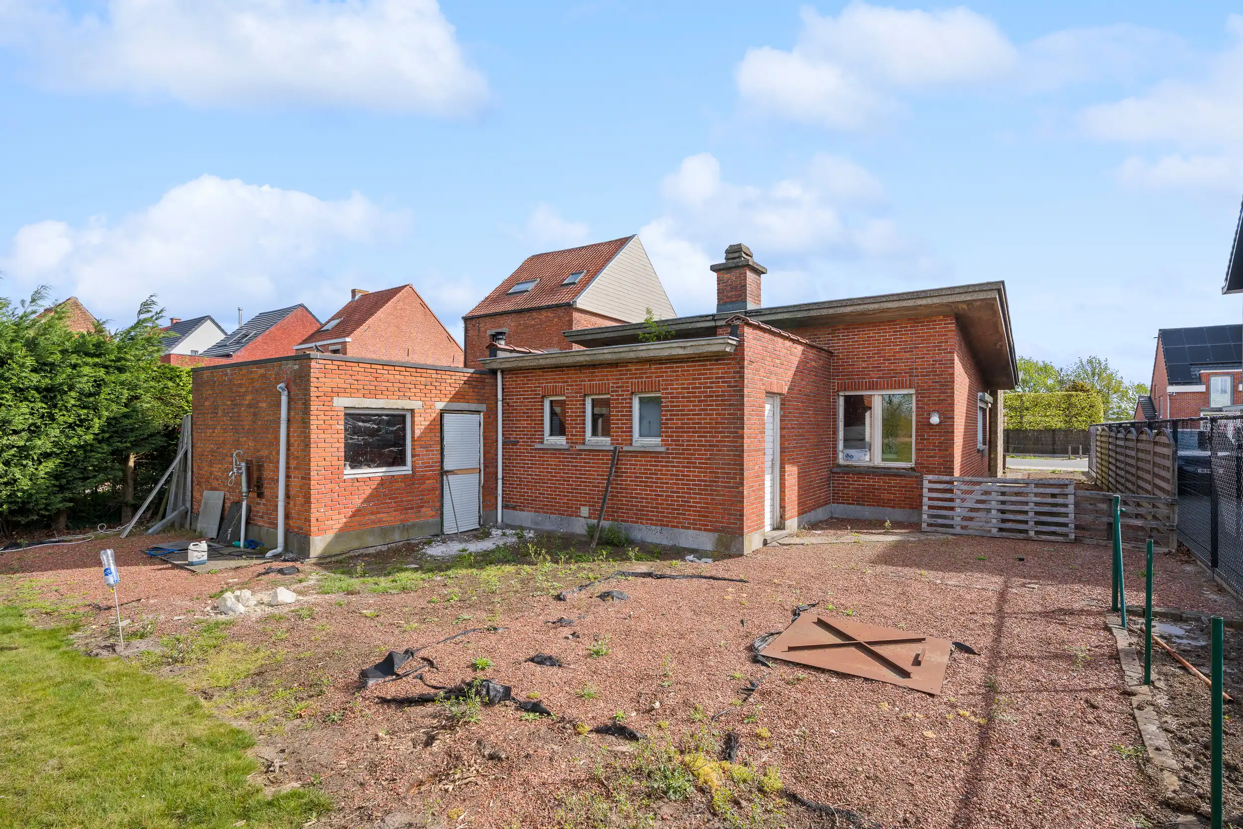 Karakteristieke, lichtrijke bungalow op groot perceel foto 12