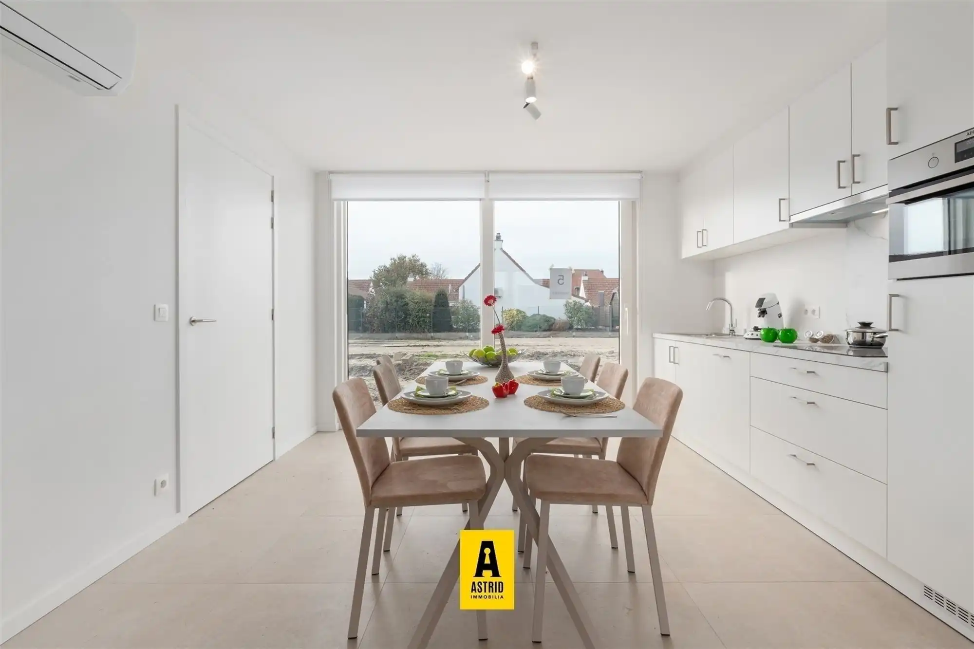 Nieuwe luxe vakantiewoning! foto {{pictureIndex}}