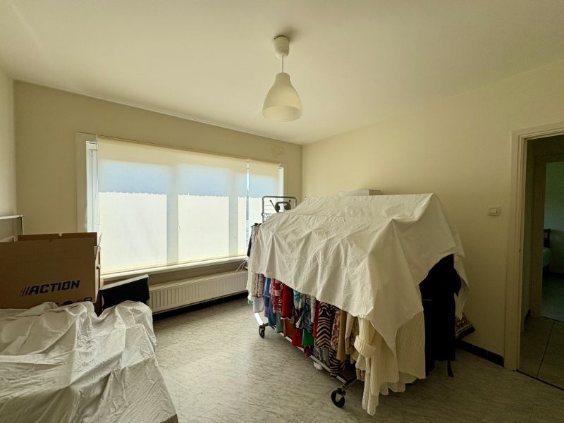 APPARTEMENT MET TWEE SLAAPKAMERS - TERRAS EN GARAGE foto 8