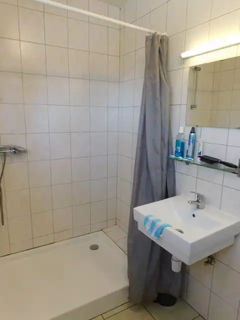 Instapklare woning met garage en tuin foto 11