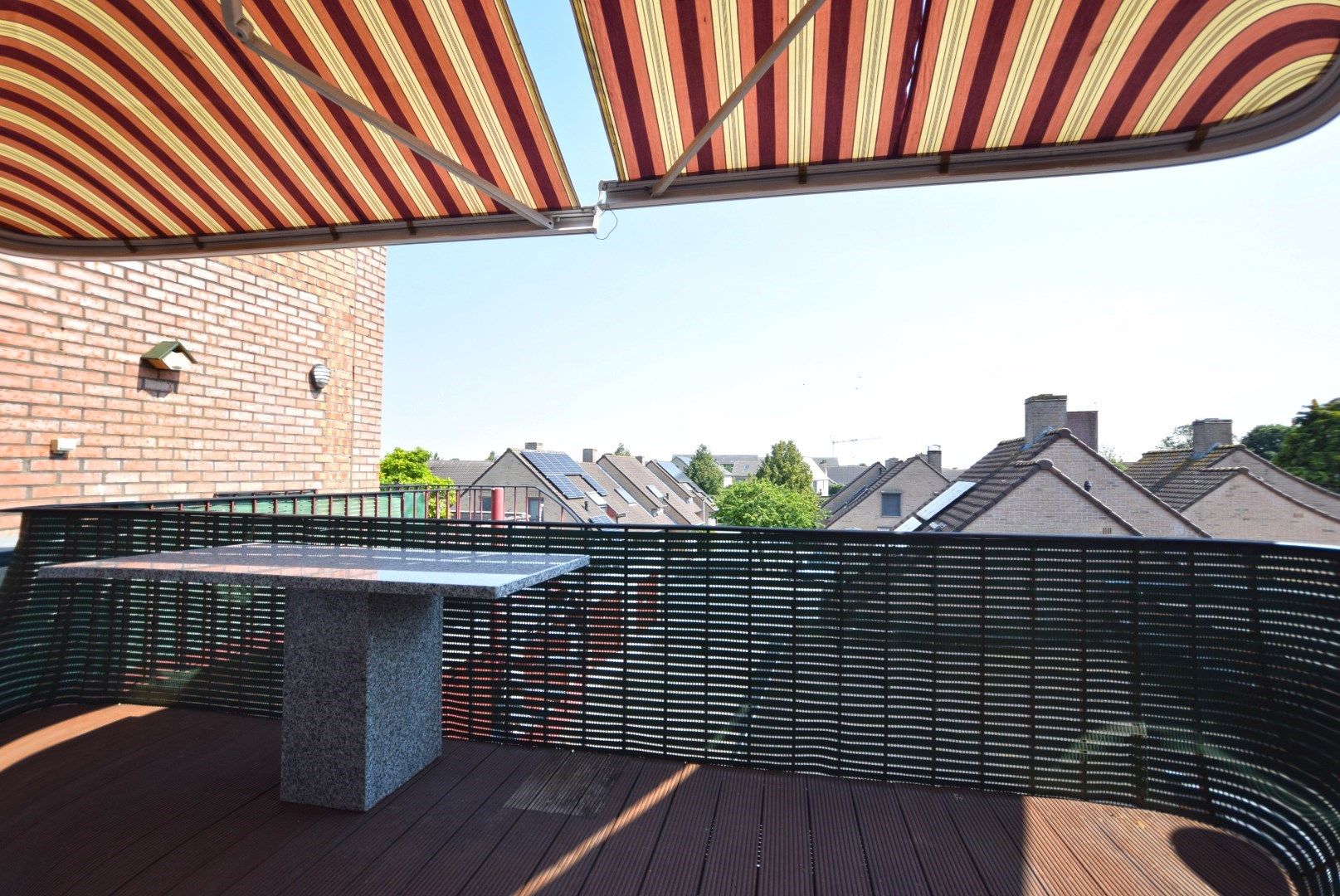 Ruim appartement met zonnig terras in centrum Alveringem foto 5