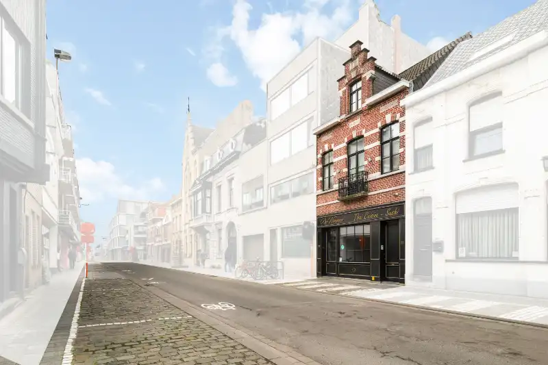 Roeselare-stadskern. Polyvalente BURGERWONING / HANDELSHUIS in 2 delen :  exclusief commercieel pand gelijkvloers met tuin en uniek triplex appartement met 2-3 slaapkamers. Verhuurd met mooi rendement ! foto 12