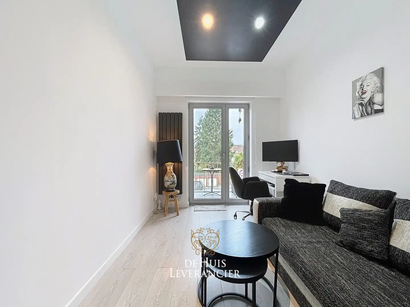 Trendy hi-tech appartement in hartje Edegem te koop foto 16