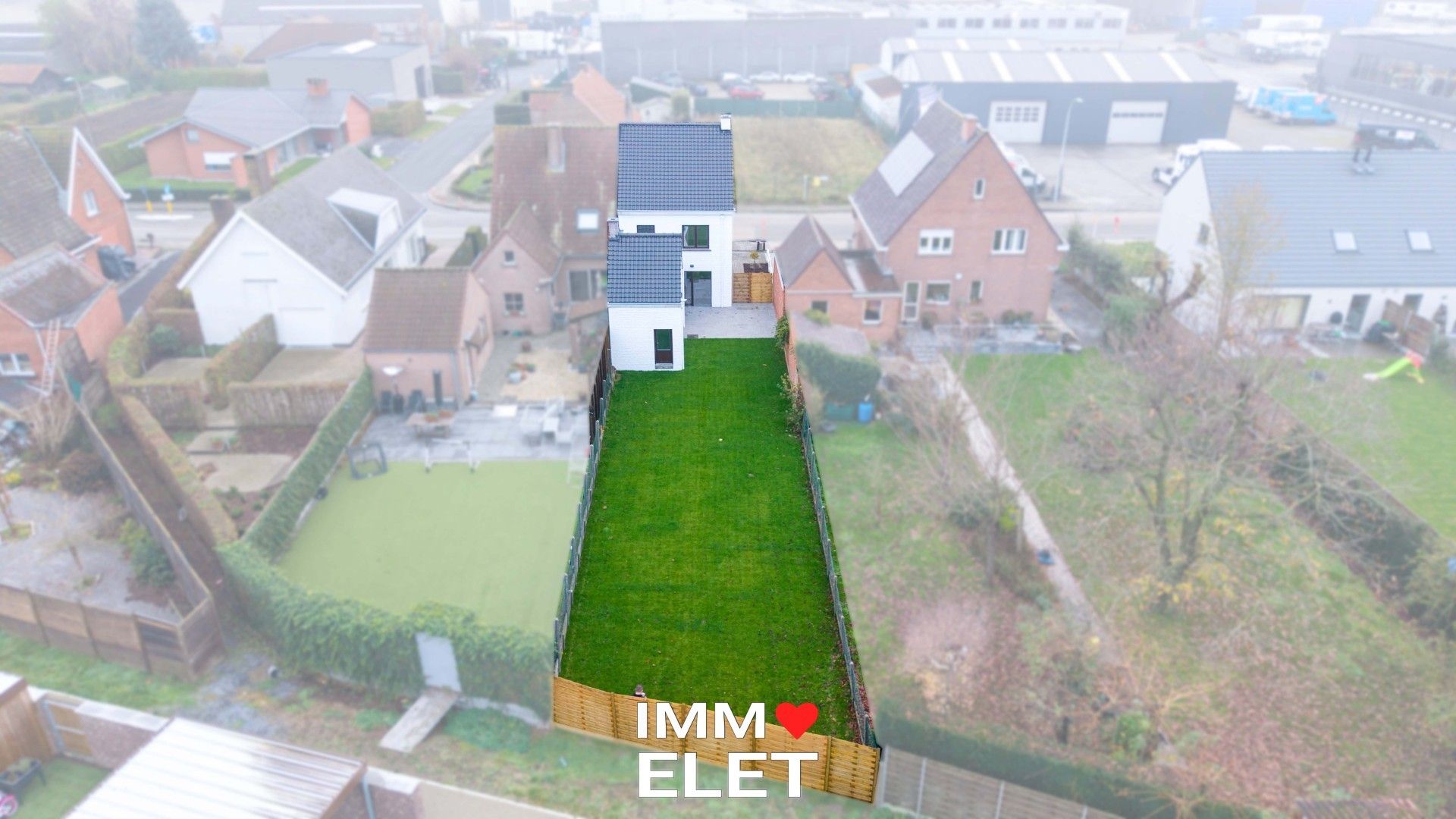 TIJDLOOS GERENOVEERDE HALFOPEN WONING OP 370 m² foto 6