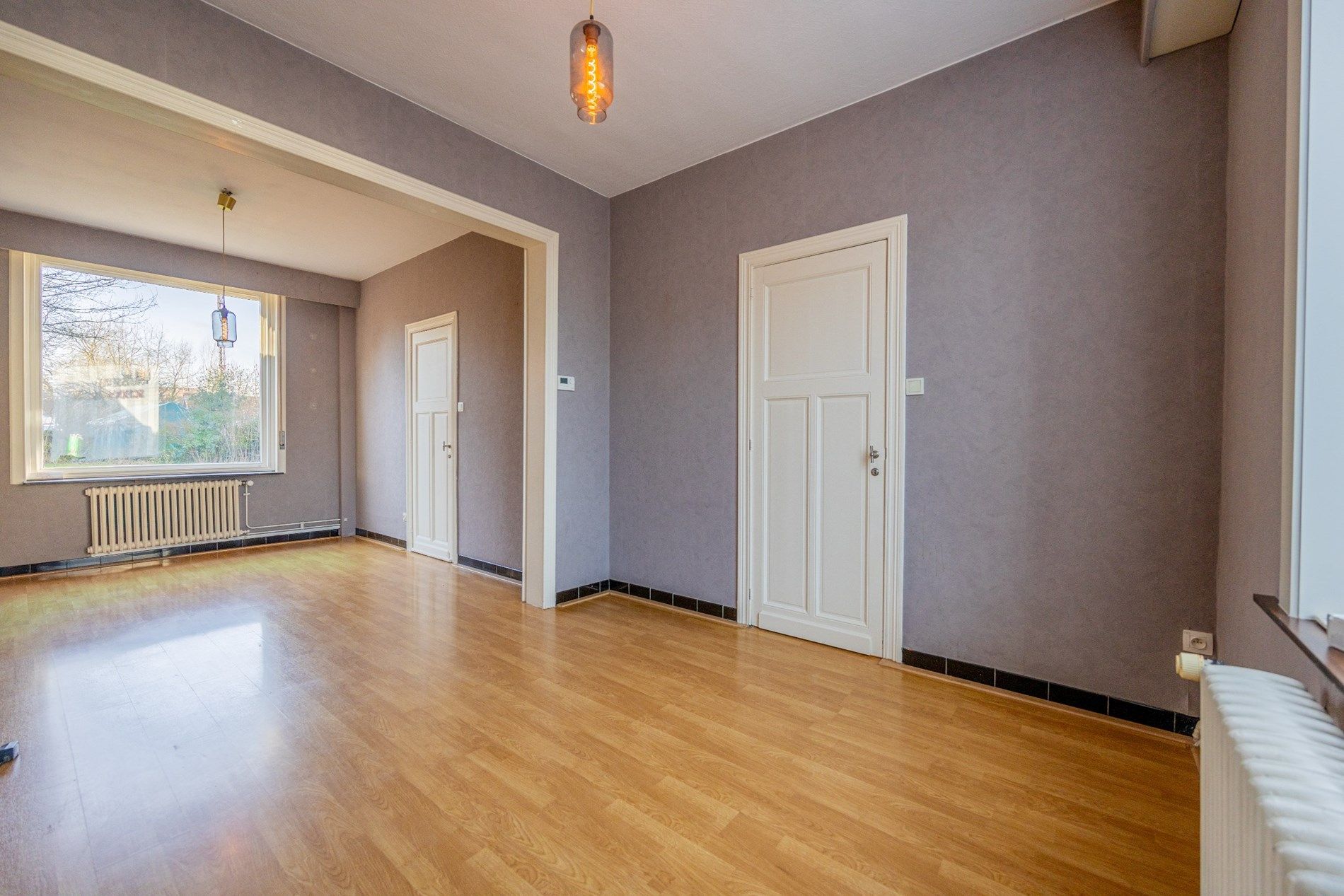 CHARMANTE BURGERWONING MET GARAGE foto 5
