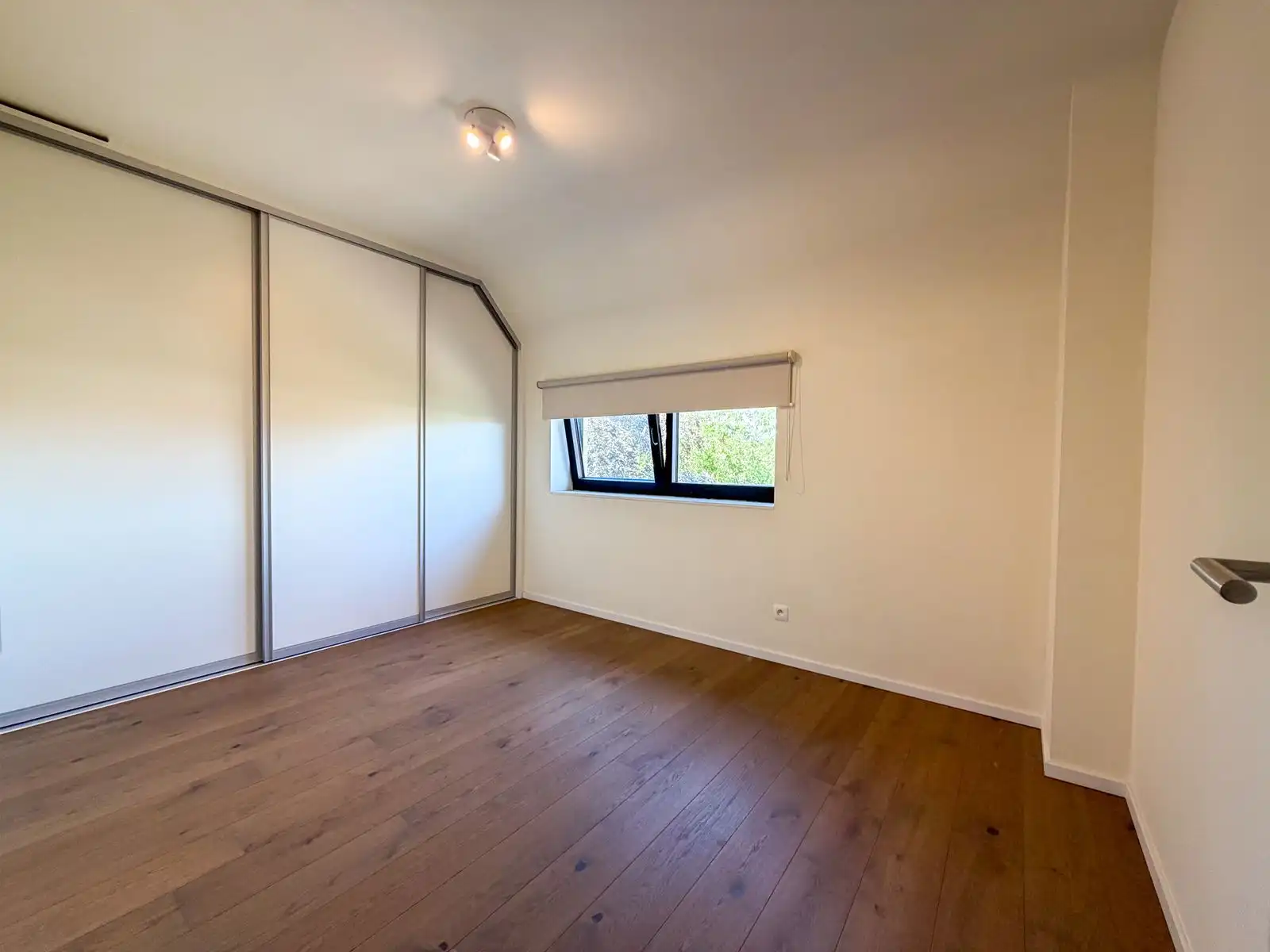 Modern en instapklaar appartement met 1 slpk en zonnig terras in jonge residentie foto 8
