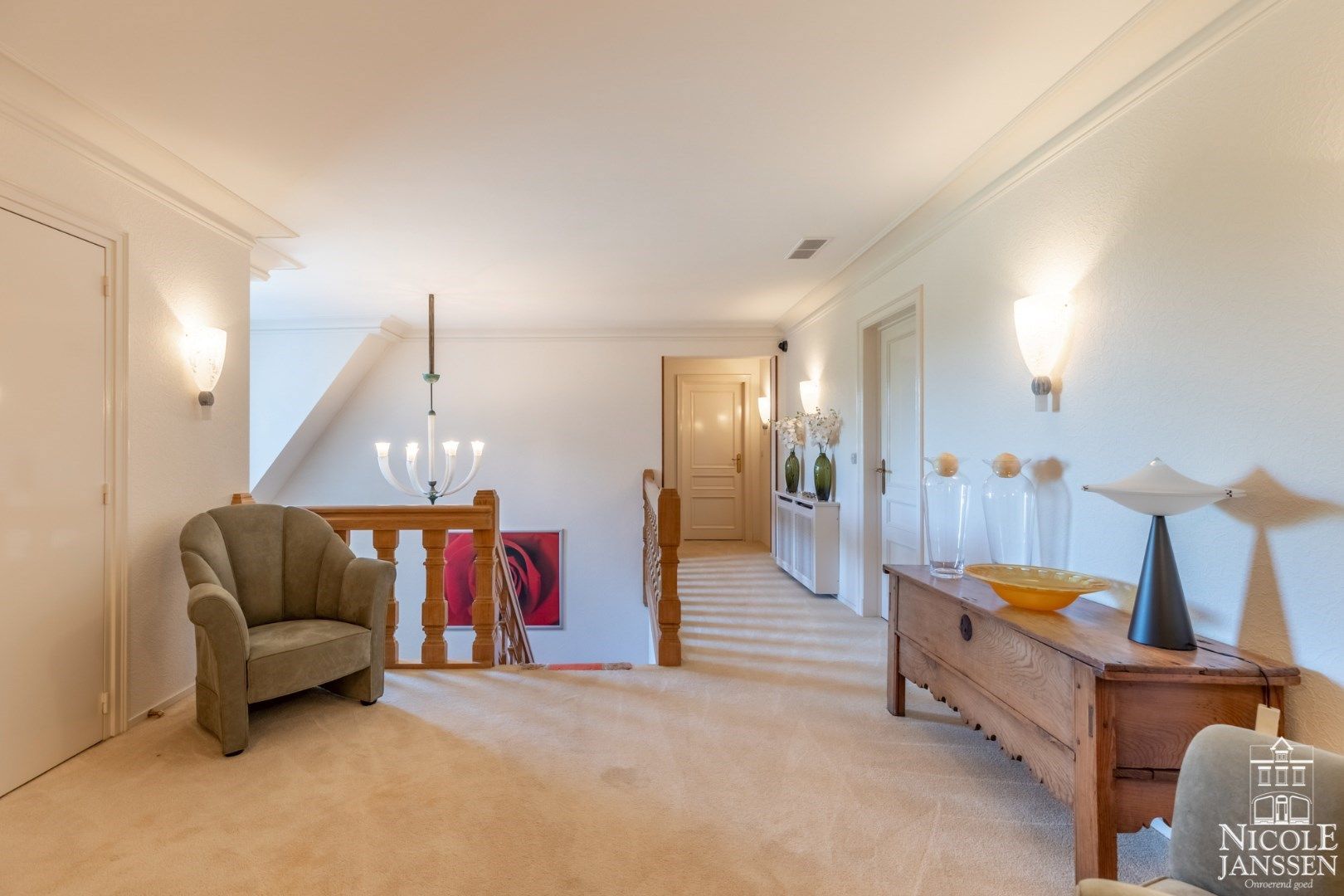 Royale villa in residentiële buurt  foto 10