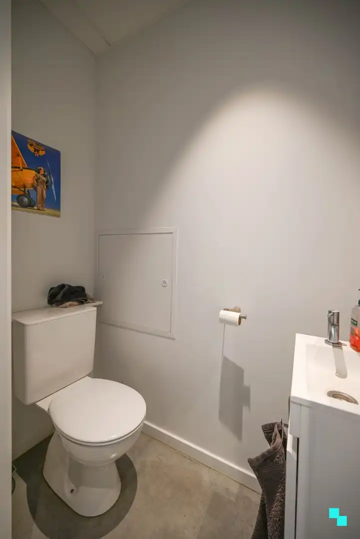 Terbeschikkingstelling van kantoorruimte in Waregem foto 20