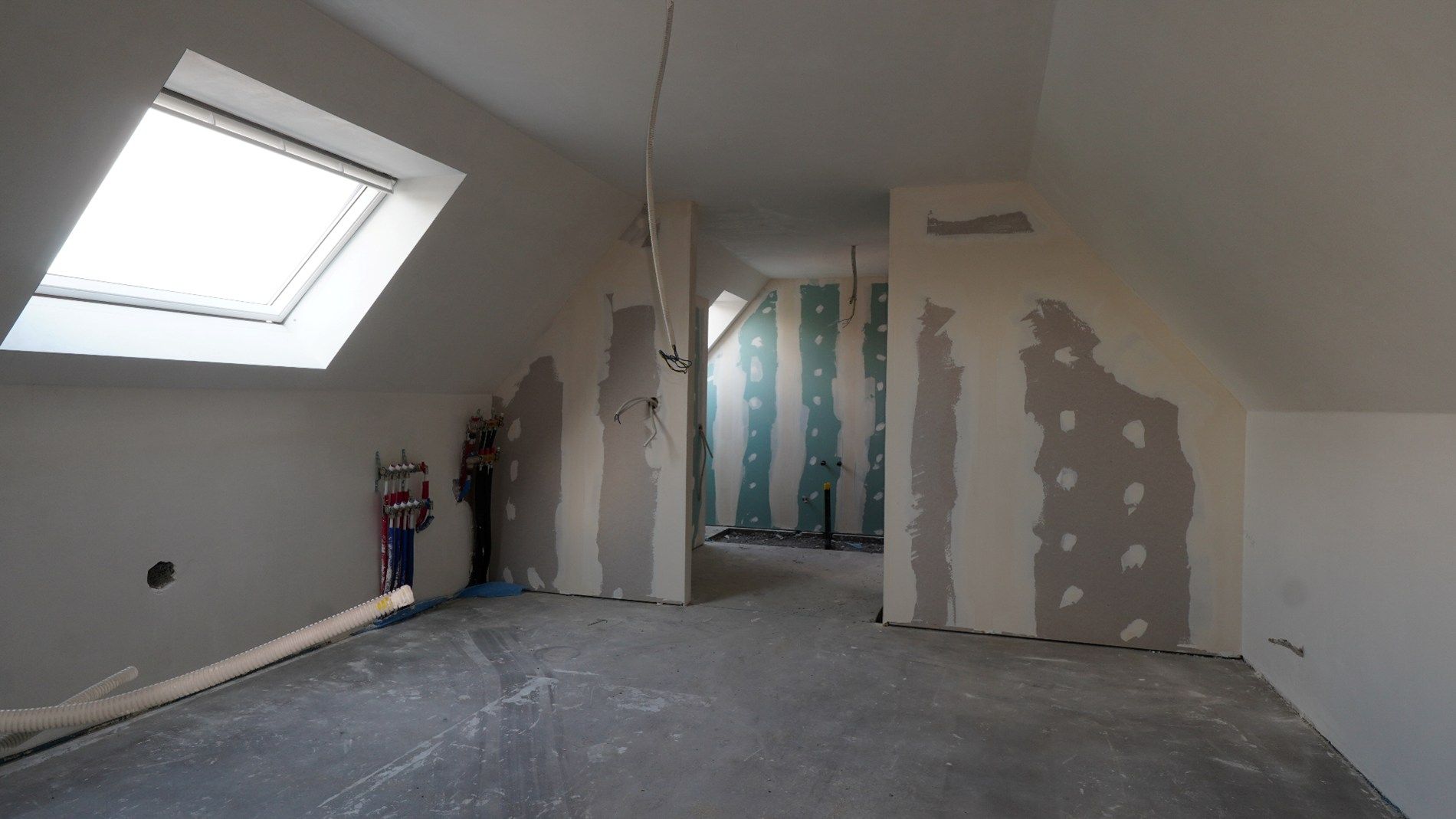 Karaktervolle "BEN" luxe duplex-appartement gelegen in het hart van Lokeren   foto 12