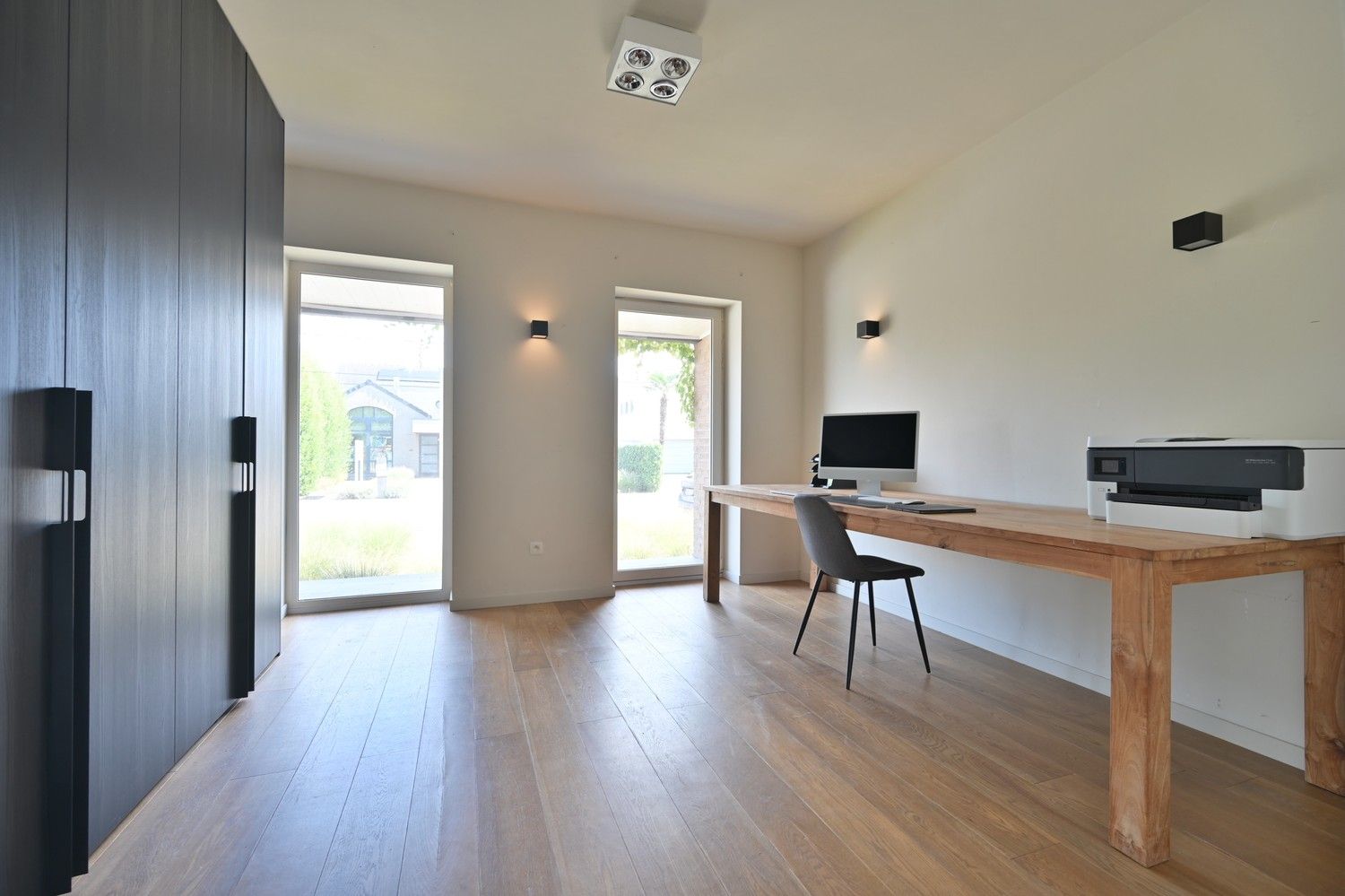 Royale gezinswoning met prachtige leefkeuken op een perceel van 19a, grenzend aan natuurgebied foto 14