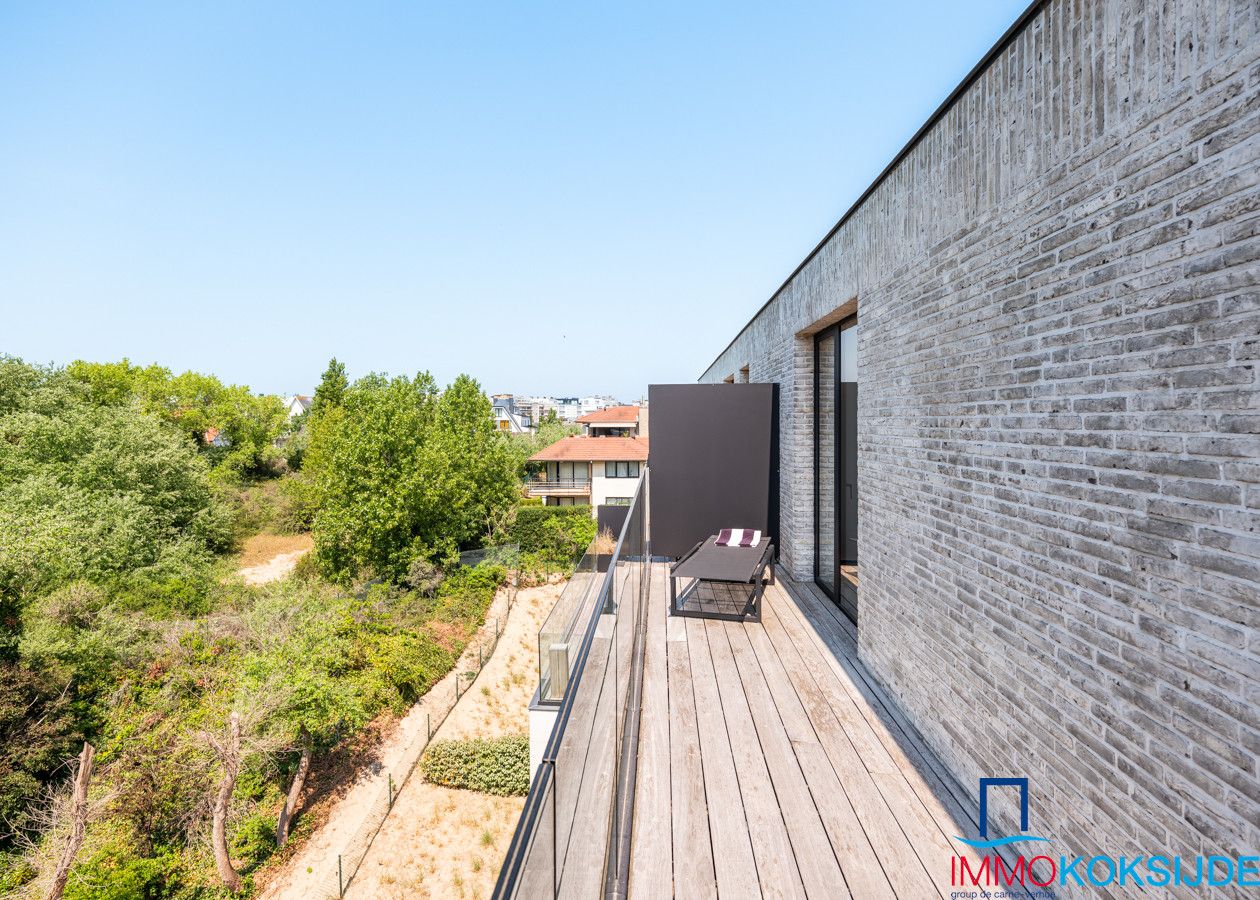 Exclusief penthouse met 2 slaapkamers en ruim terras in moderne residentie foto 17