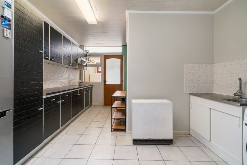 Woning aan de stadsrand foto 6