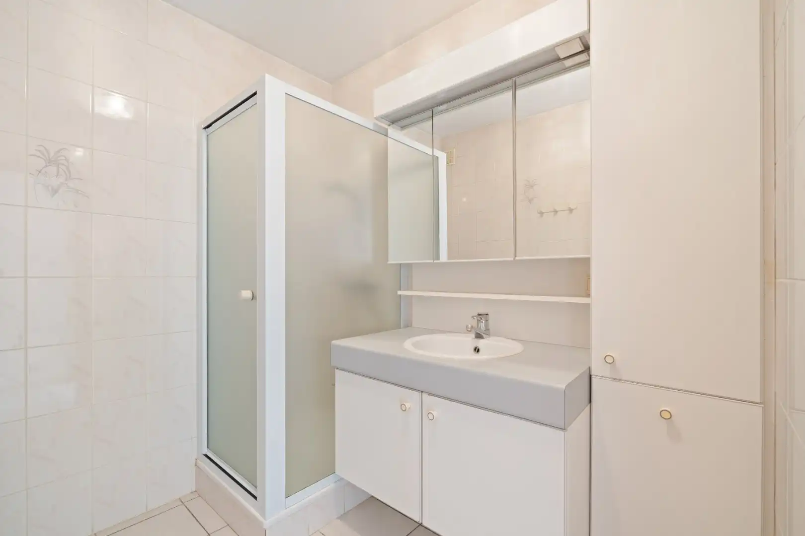 ZONGERICHT WOONAPPARTEMENT OP 100 METER VAN DE ZEEDIJK foto 15