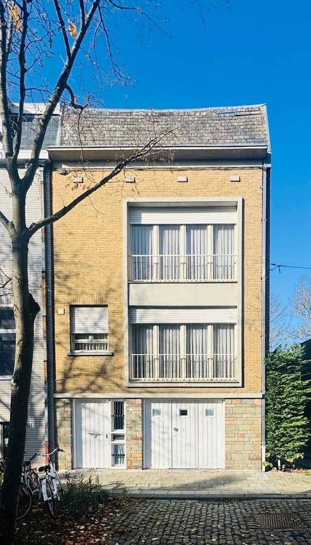 Woning met garage en tuin! foto 13