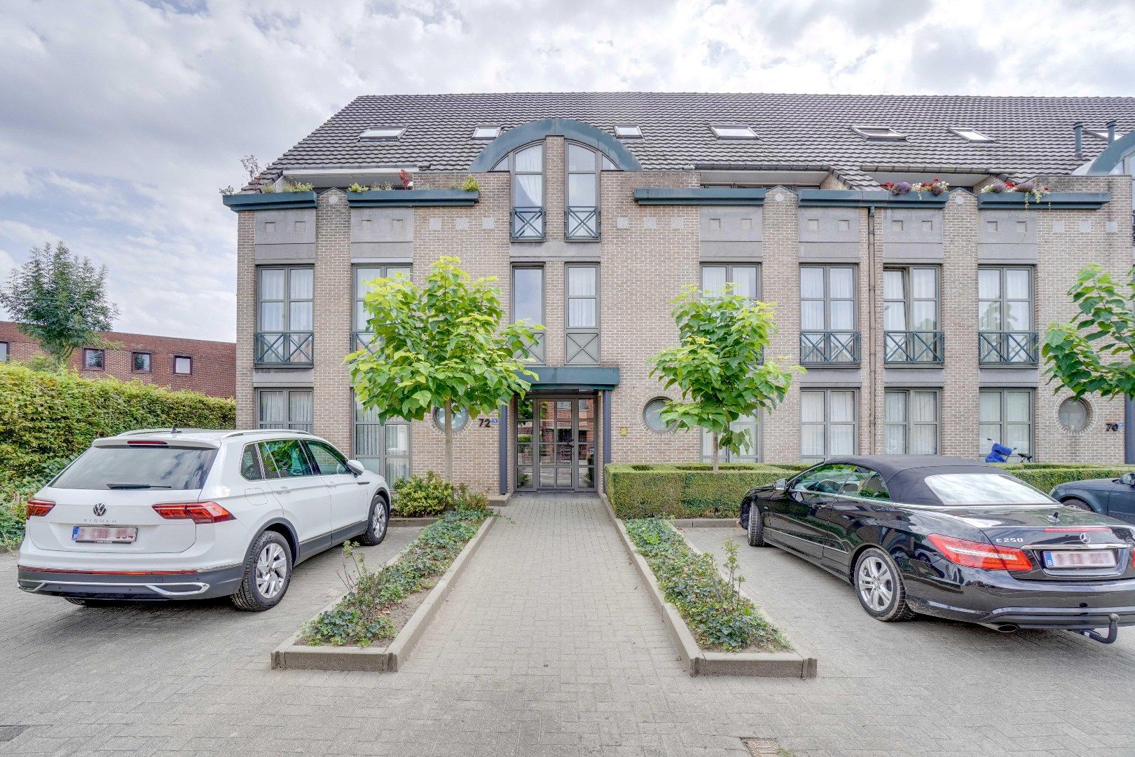 GELIJKVOERS APPARTEMENT VAN 89 M² MET TUIN VLAKBIJ MAASTRICHT ! foto 4