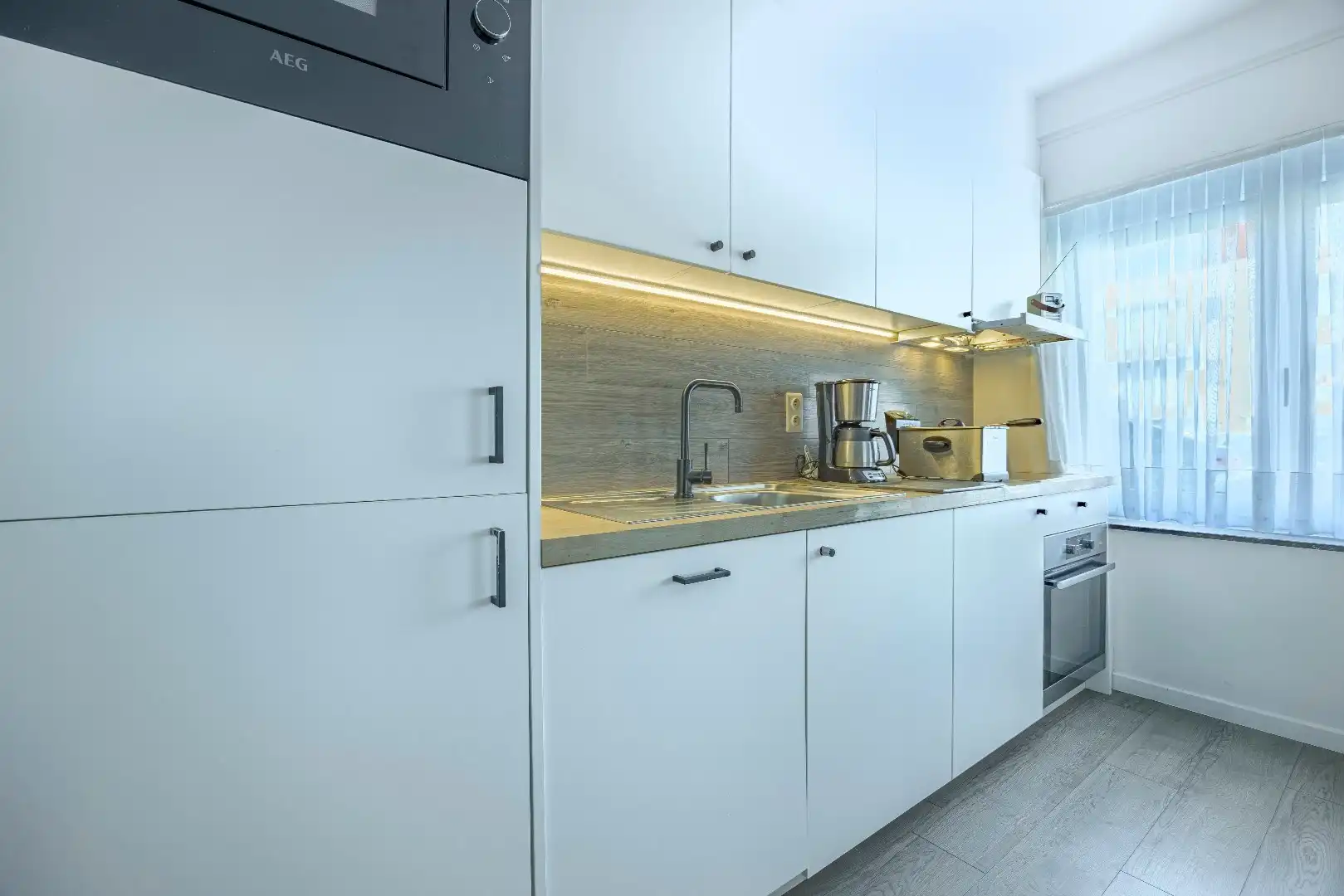 Instapklaar tweeslaapkamerappartement vlakbij de zeedijk. foto 7