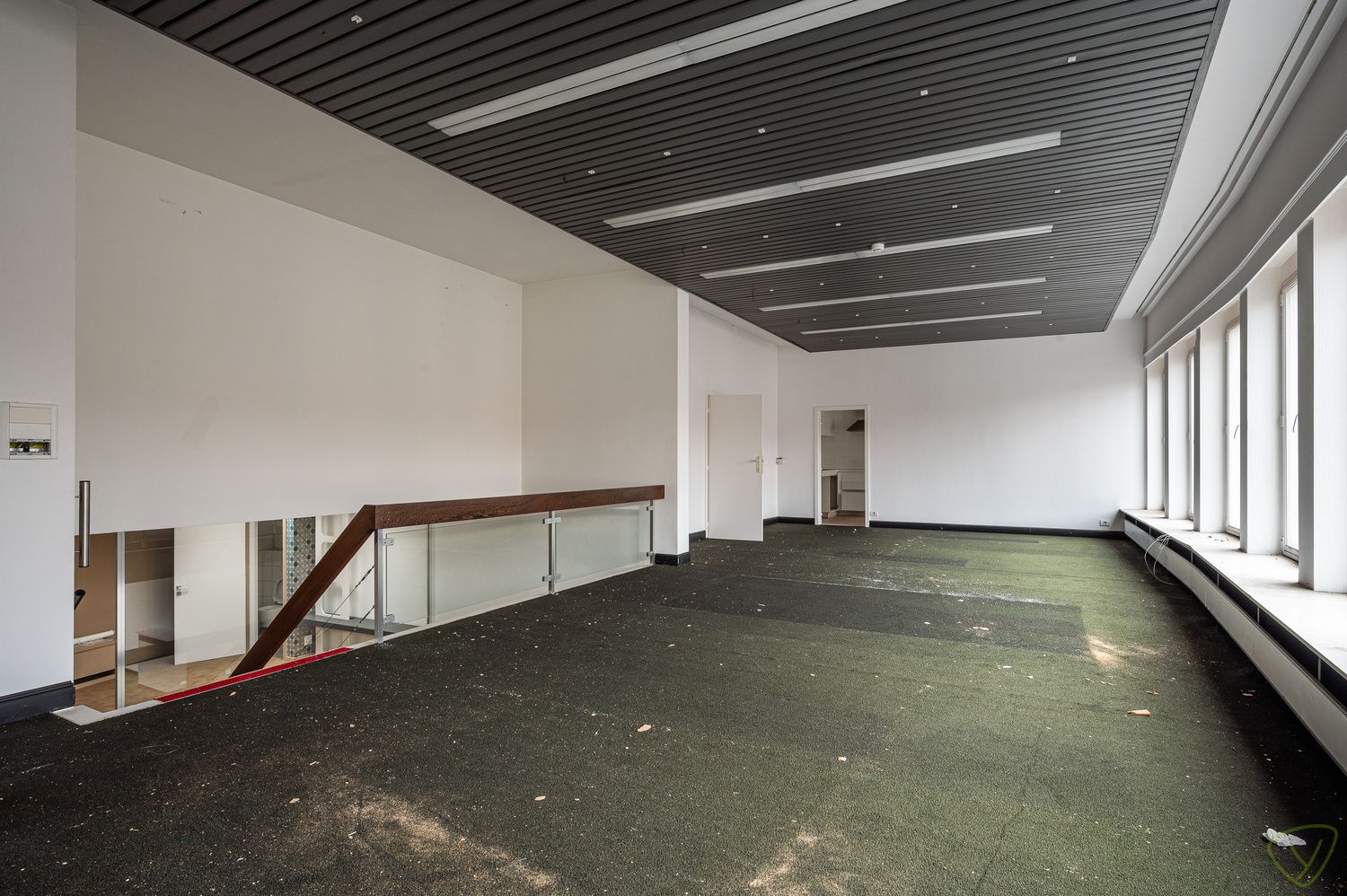 Vastgoedbelegging op een centrale en uitgelezen commerciële locatie! foto 11