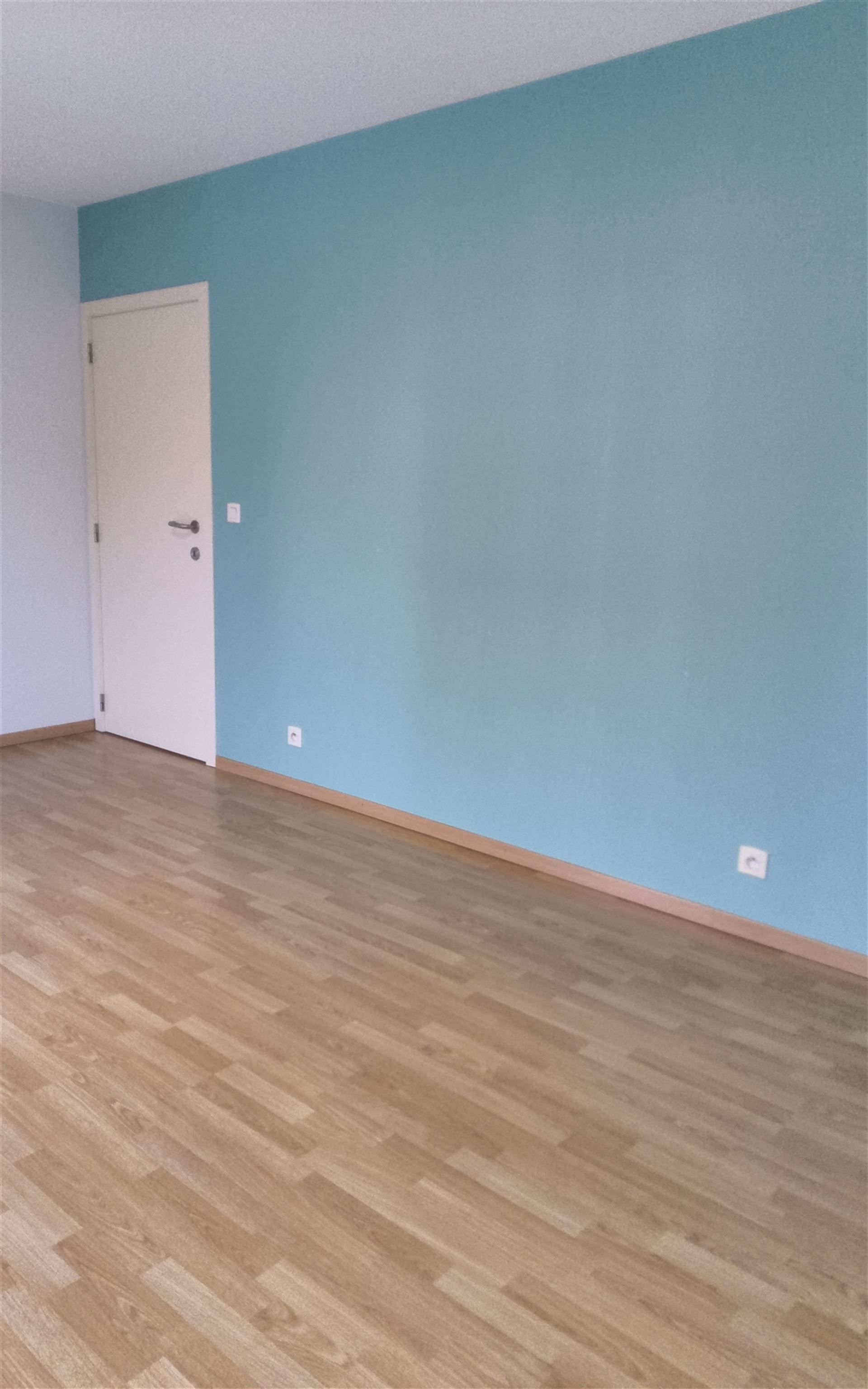 Ruim 2 slaapkamer-appartement met garage foto 20