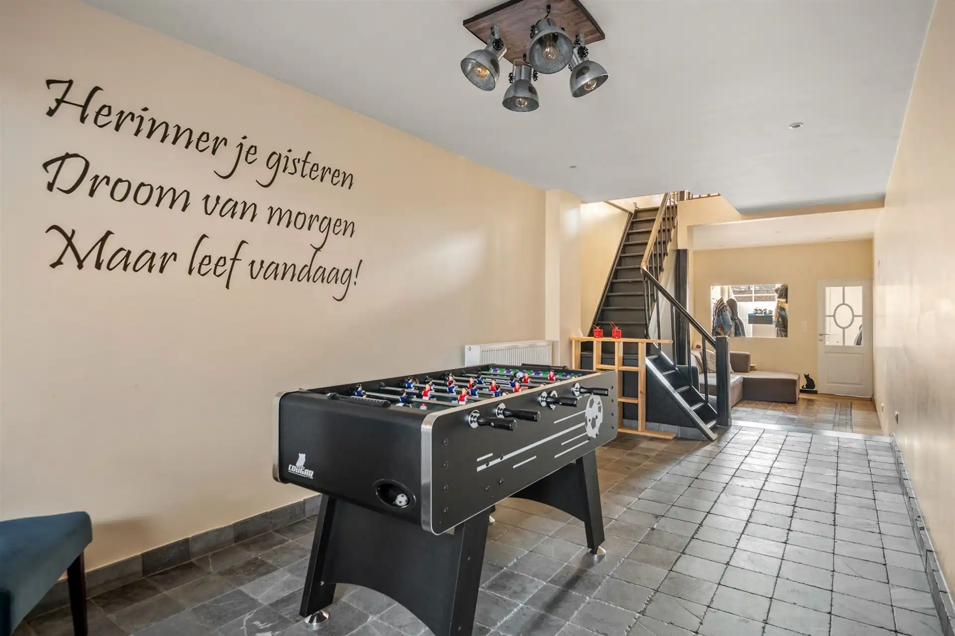 Centraal gelegen gezinswoning met zonnige tuin. foto 11