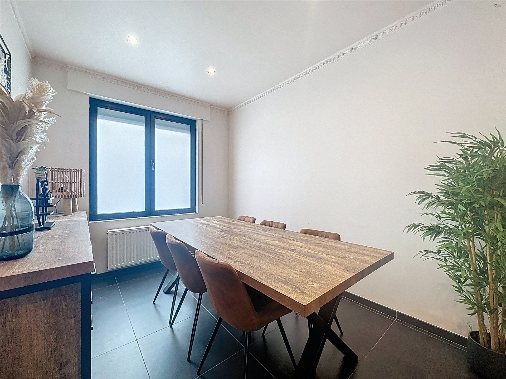 Instapklare woning met 3 slaapkamers en gezellige tuin in Sint-Niklaas foto 3