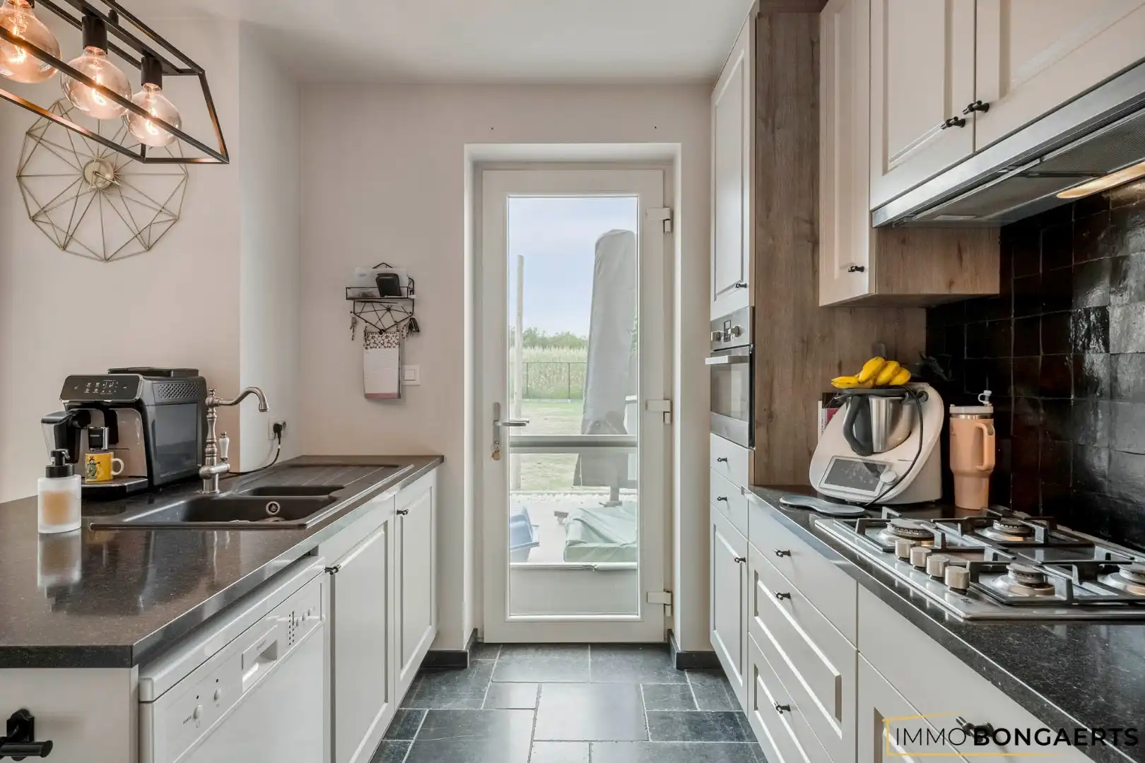 Instapklare woning met 3 slaapkamers foto 10