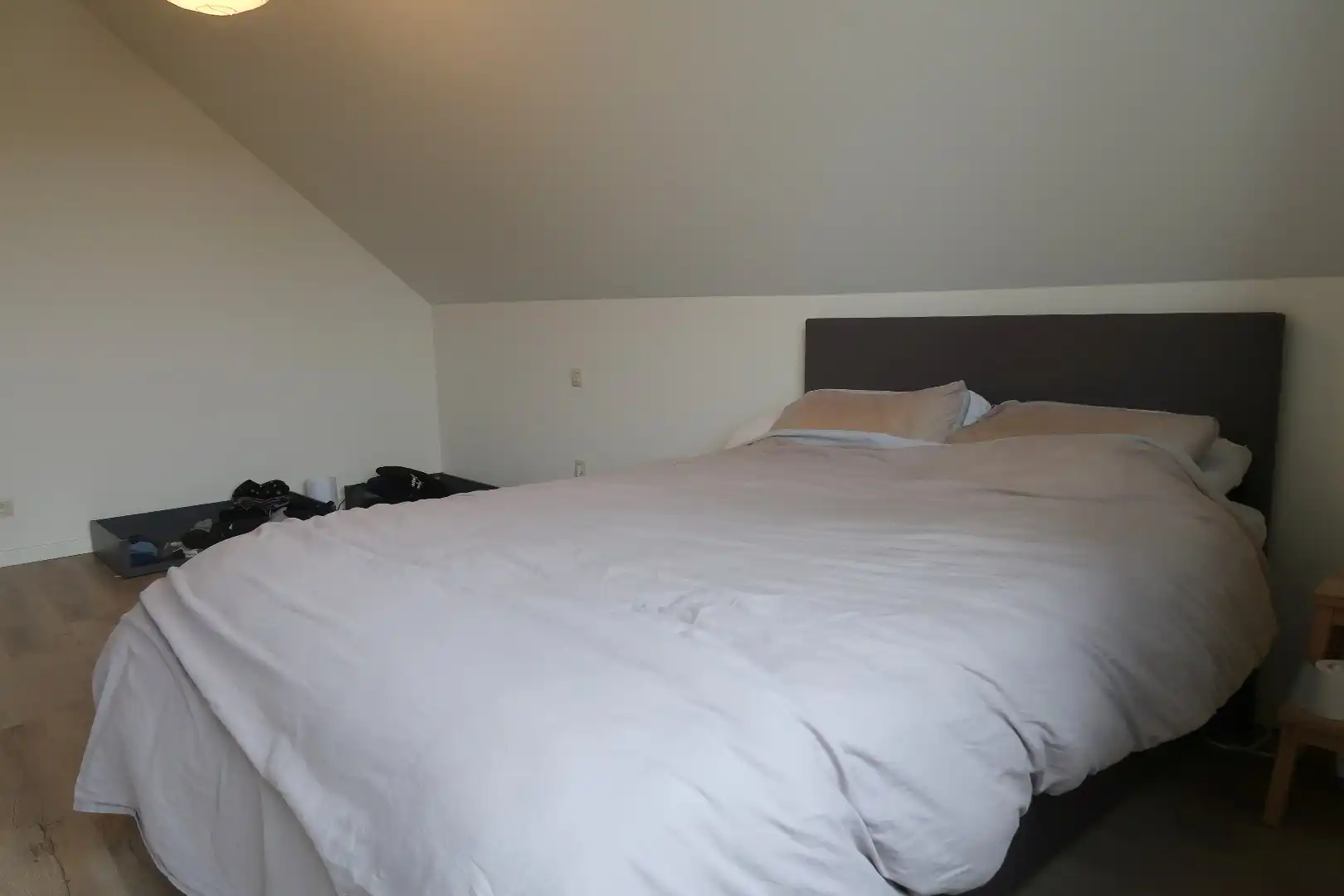 Moderne koppelwoning met 4 slaapkamers en prachtige vergezichten, omringd door groen foto 17