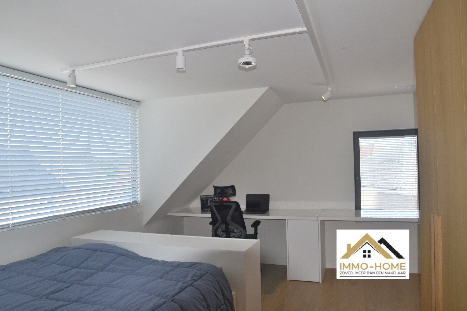 Stijlvolle moderne woning met smart home in Zwijnaarde foto 14