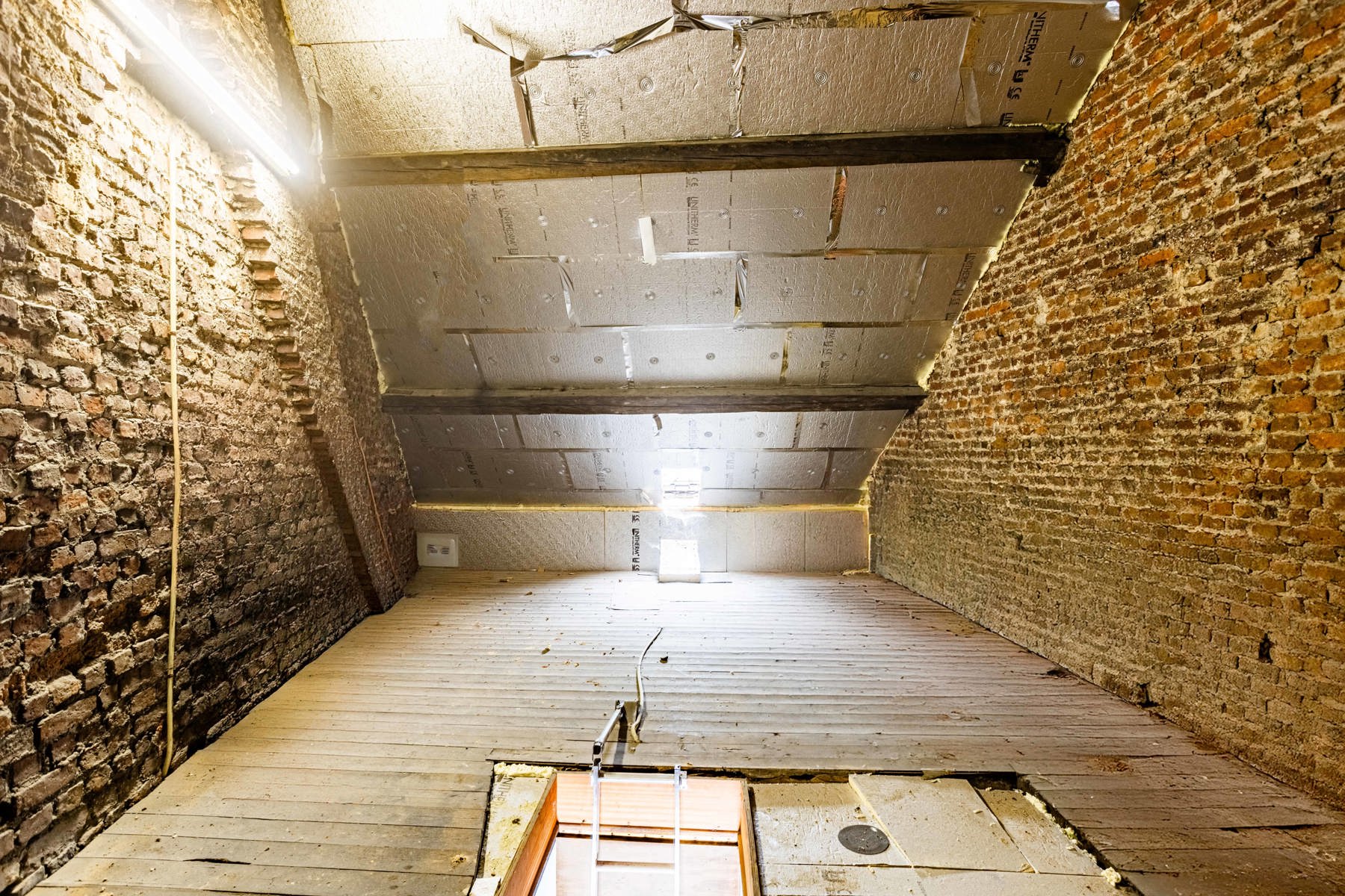 Te koop: deels te renoveren woning  aan de rand van Aalst foto 19