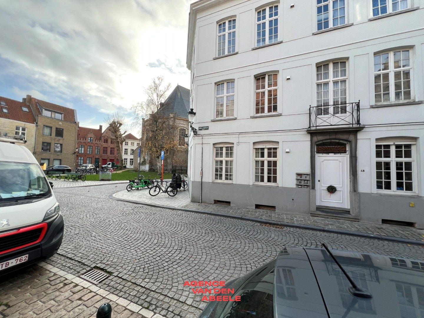 Gelijkvloersappartement vlakbij Sint-Annakwartier foto 2