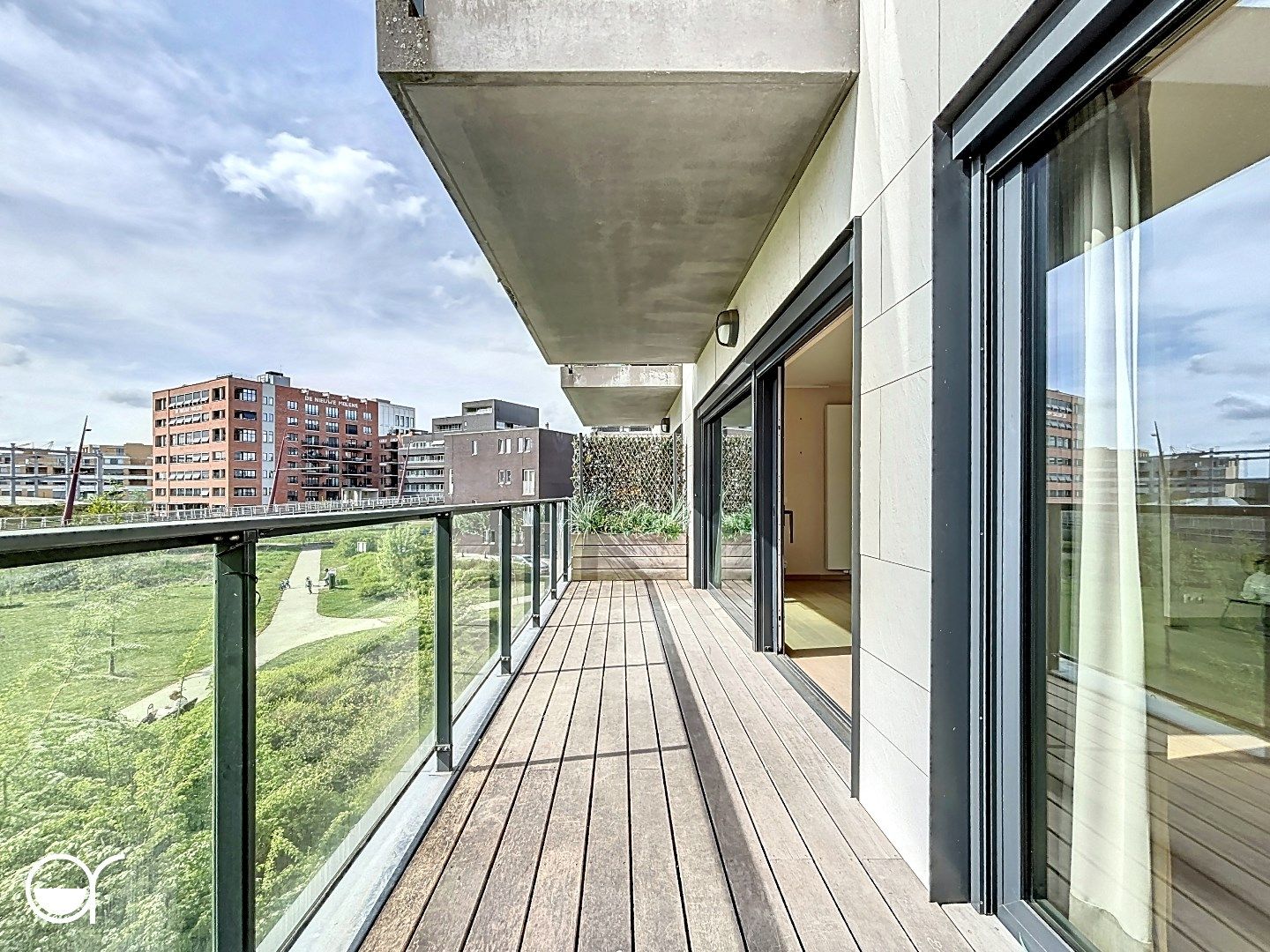 Prachtig appartement met 3 slaapkamers en groot terras met zicht op het Blaisantpark foto 2