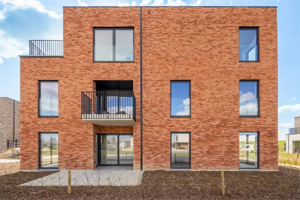 Compact comfort met royaal terras! foto {{pictureIndex}}