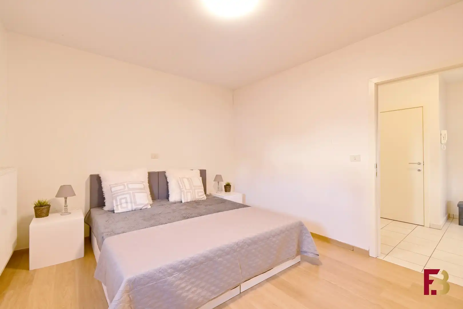 Instapklaar gelijkvloers appartement met terras in hartje Oudenaarde foto 14