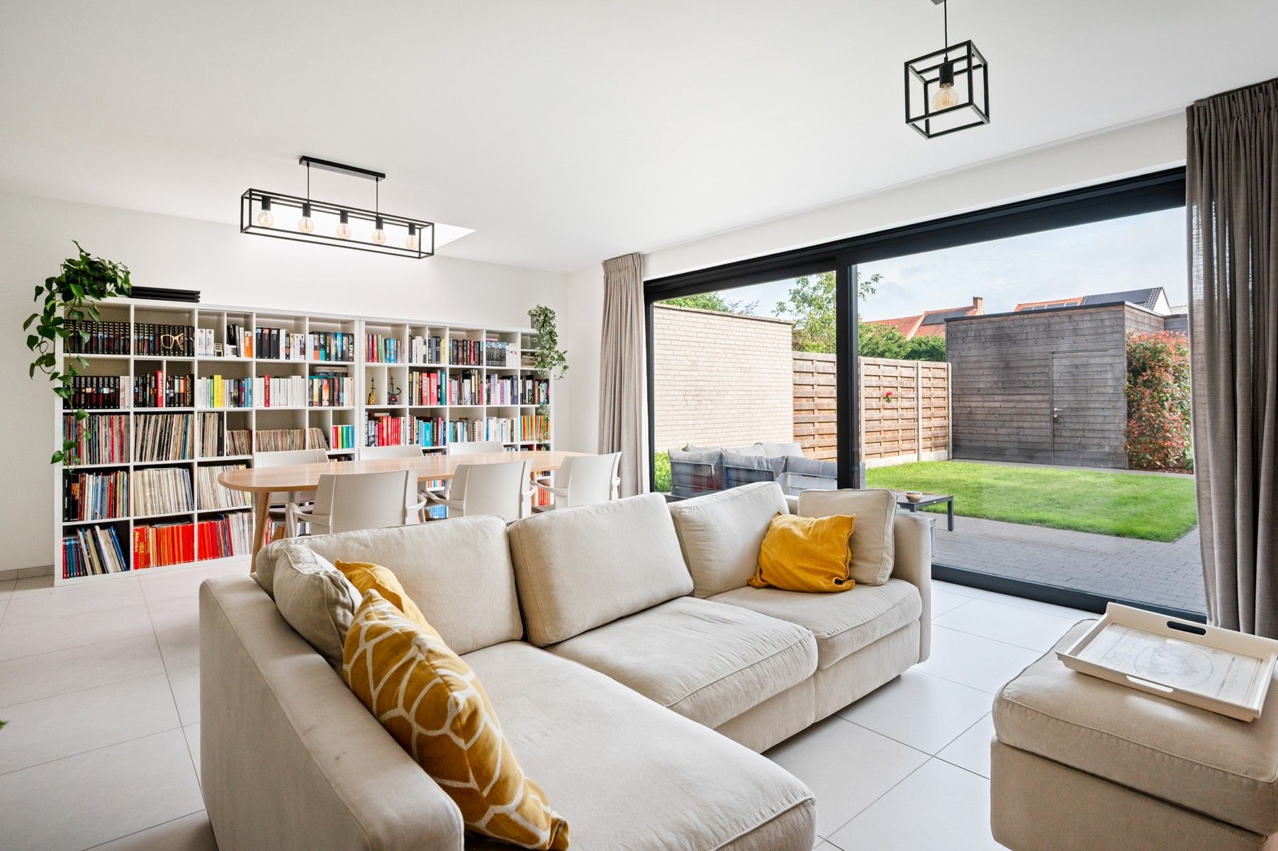 Instapklaar en energiezuinig gelijkvloers appartement met terras en tuin foto 7