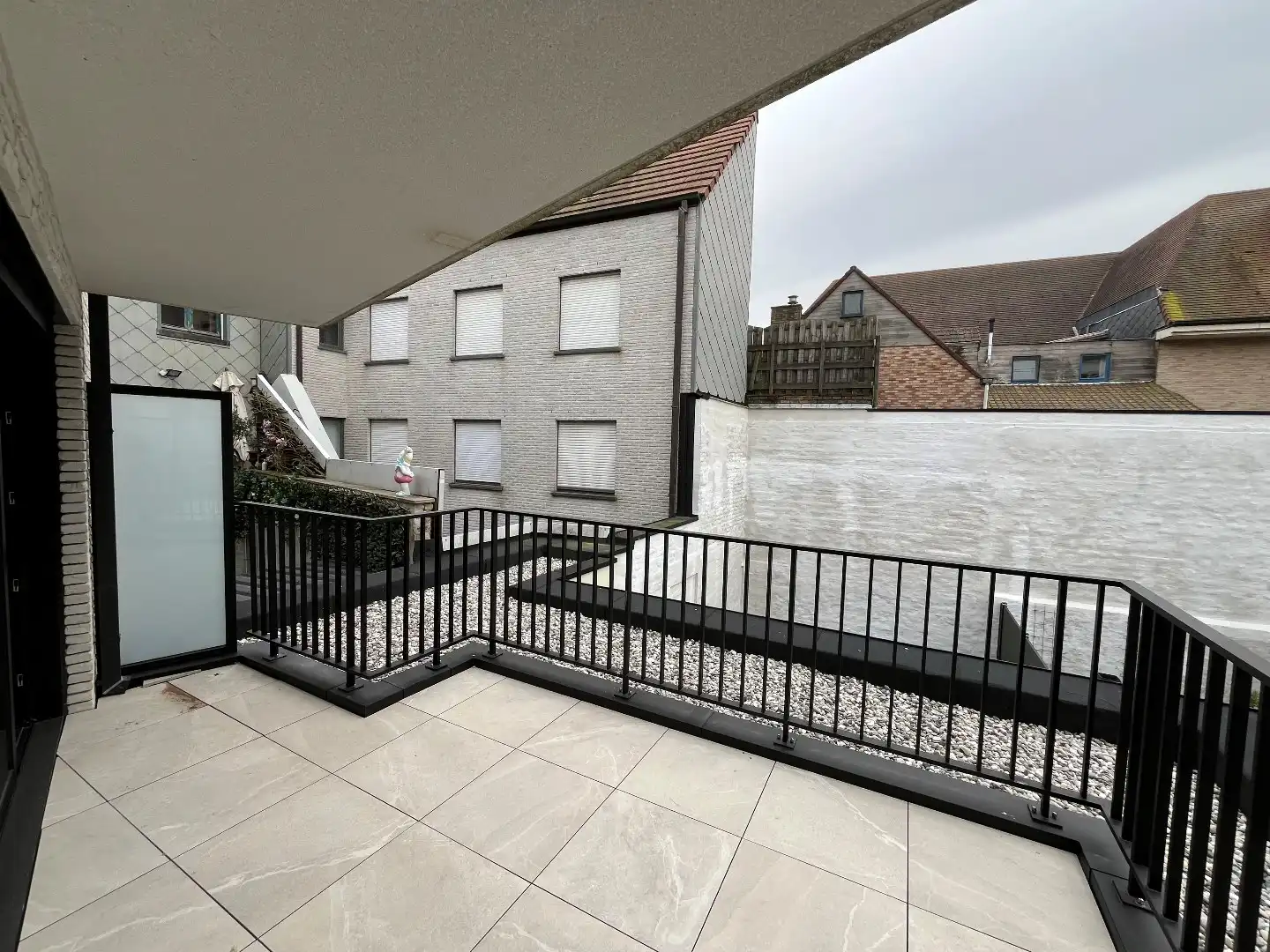 Nieuwbouwappartement nabij het strand foto 11