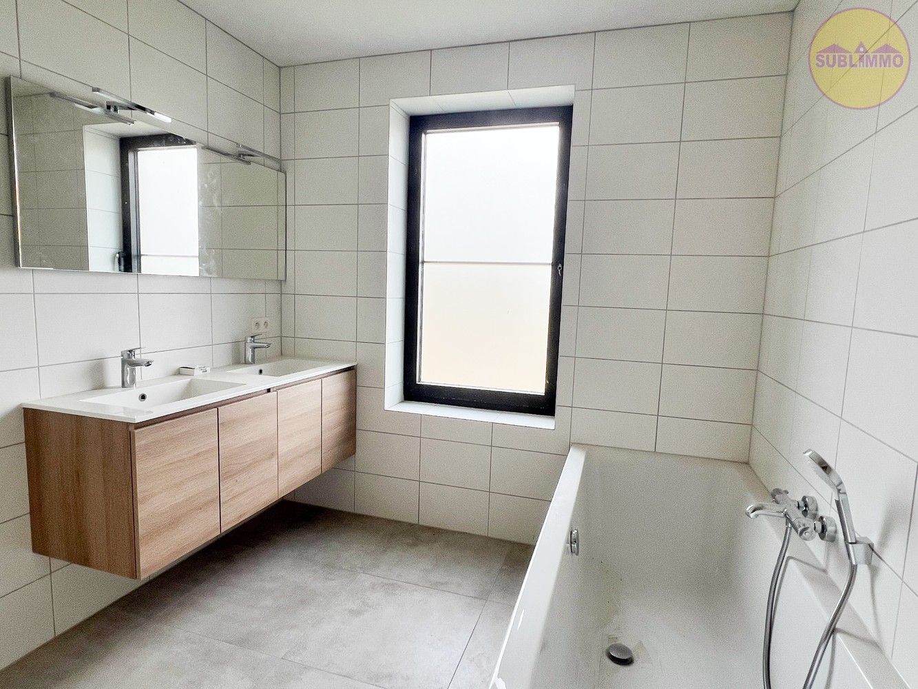 Nieuwbouwwoning met 3 slaapkamers op een perceel van 365m². foto 13