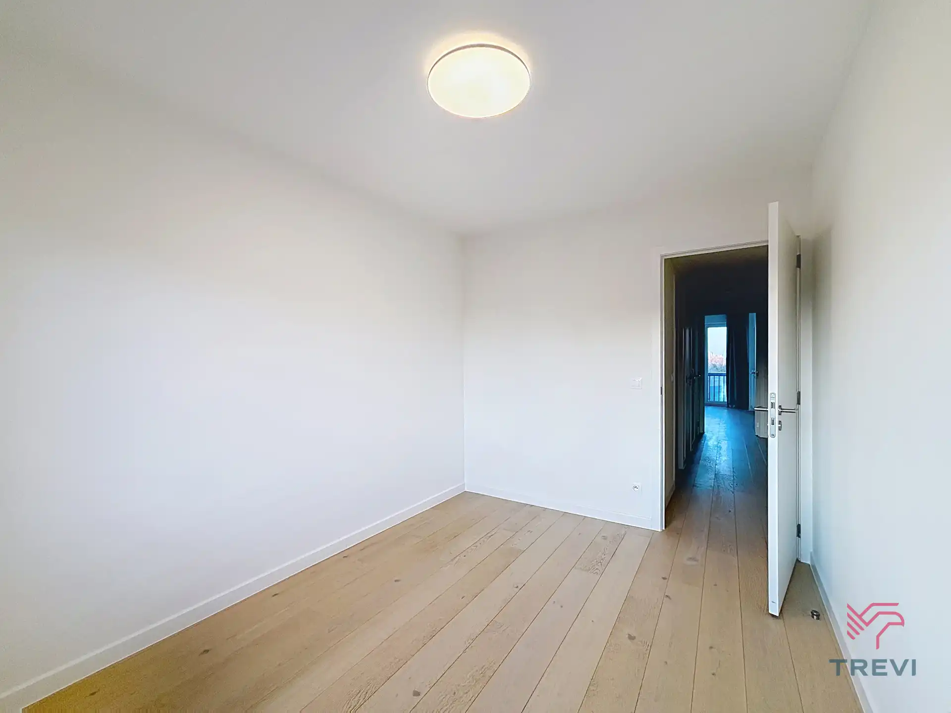 Mooi appartement met 2 slaapkamers in de buurt van Plasky foto 10