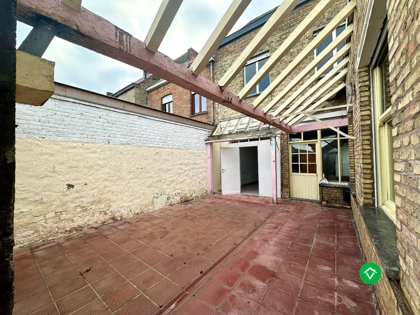 Riante woning met veel potentieel gelegen in Esen, Diksmuide foto 20