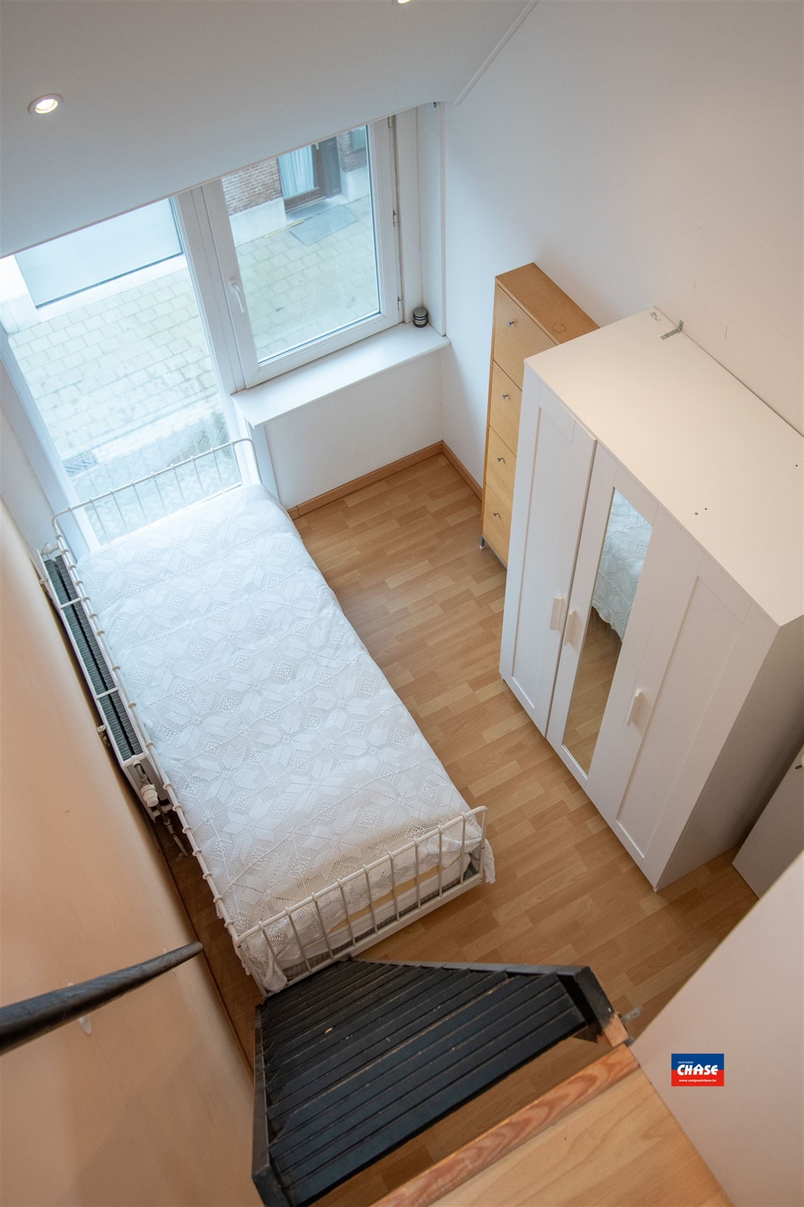 Rijwoning met drie slaapkamers en tuin foto 25