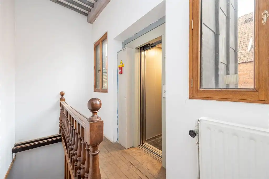  Uniek, karaktervol 16e eeuws gebouw in hartje centrum foto 21