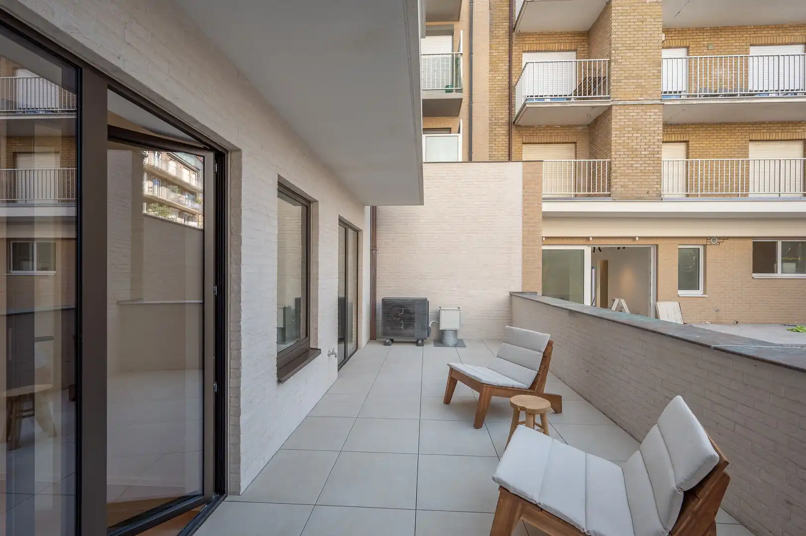 Nieuwbouw appartement op een centrale ligging te Knokke, vlakbij het Zegemeer en op wandelafstand van het strand. foto 22