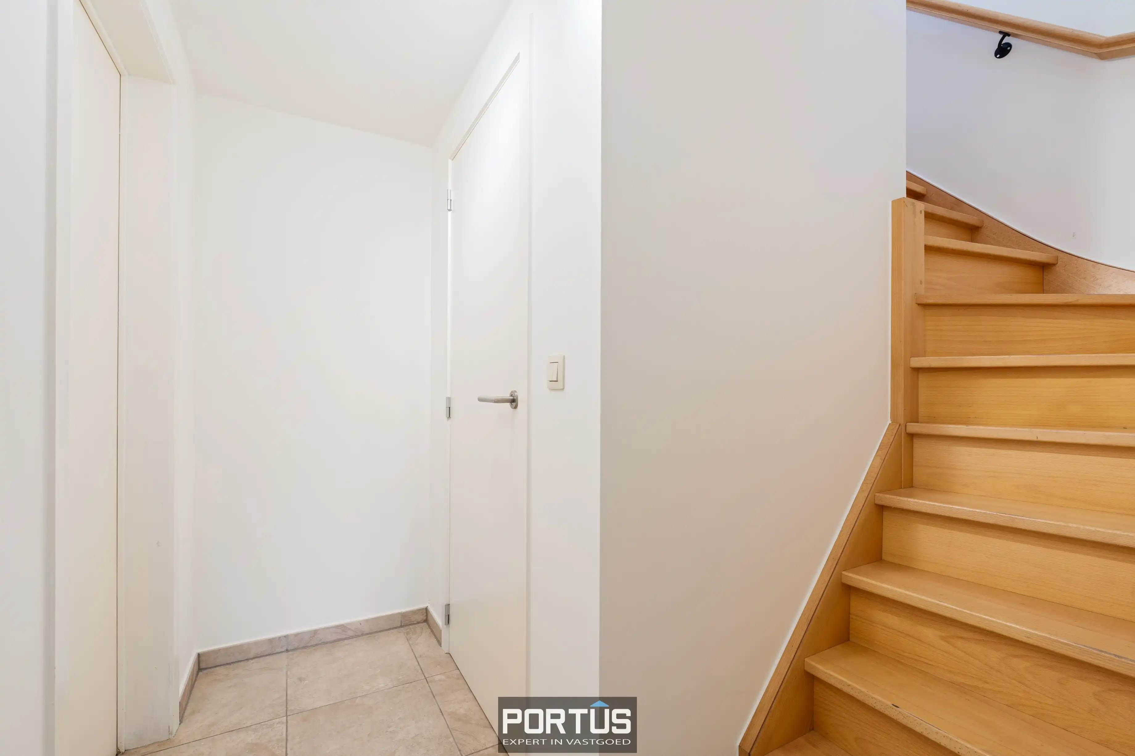 Instapklaar duplex appartement te koop te Nieuwpoort-Stad foto 11