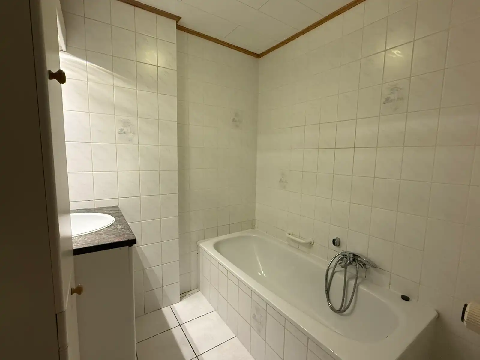 Gelijkvloers tweeslaapkamerappartement met staanplaats foto 8