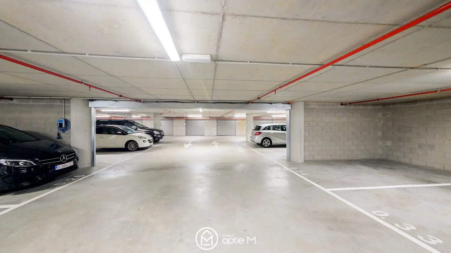 Modern nieuw appartement te huur in Hasselt - 2 slaapkamer, 1 garage en prachtige living in 2020 gebouwd. foto 35