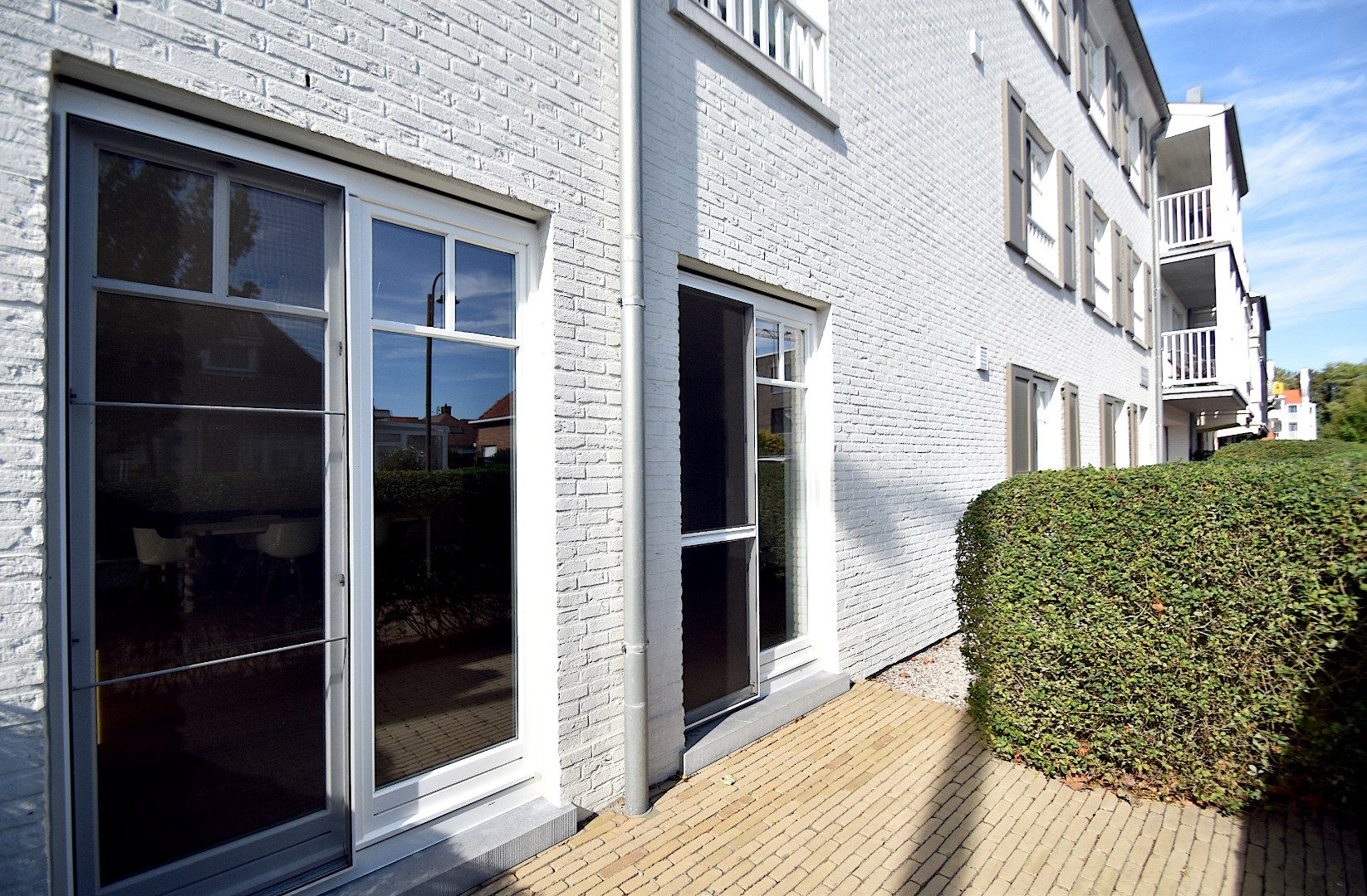 Ruim en elegant hoekappartement met drie terrassen foto 11
